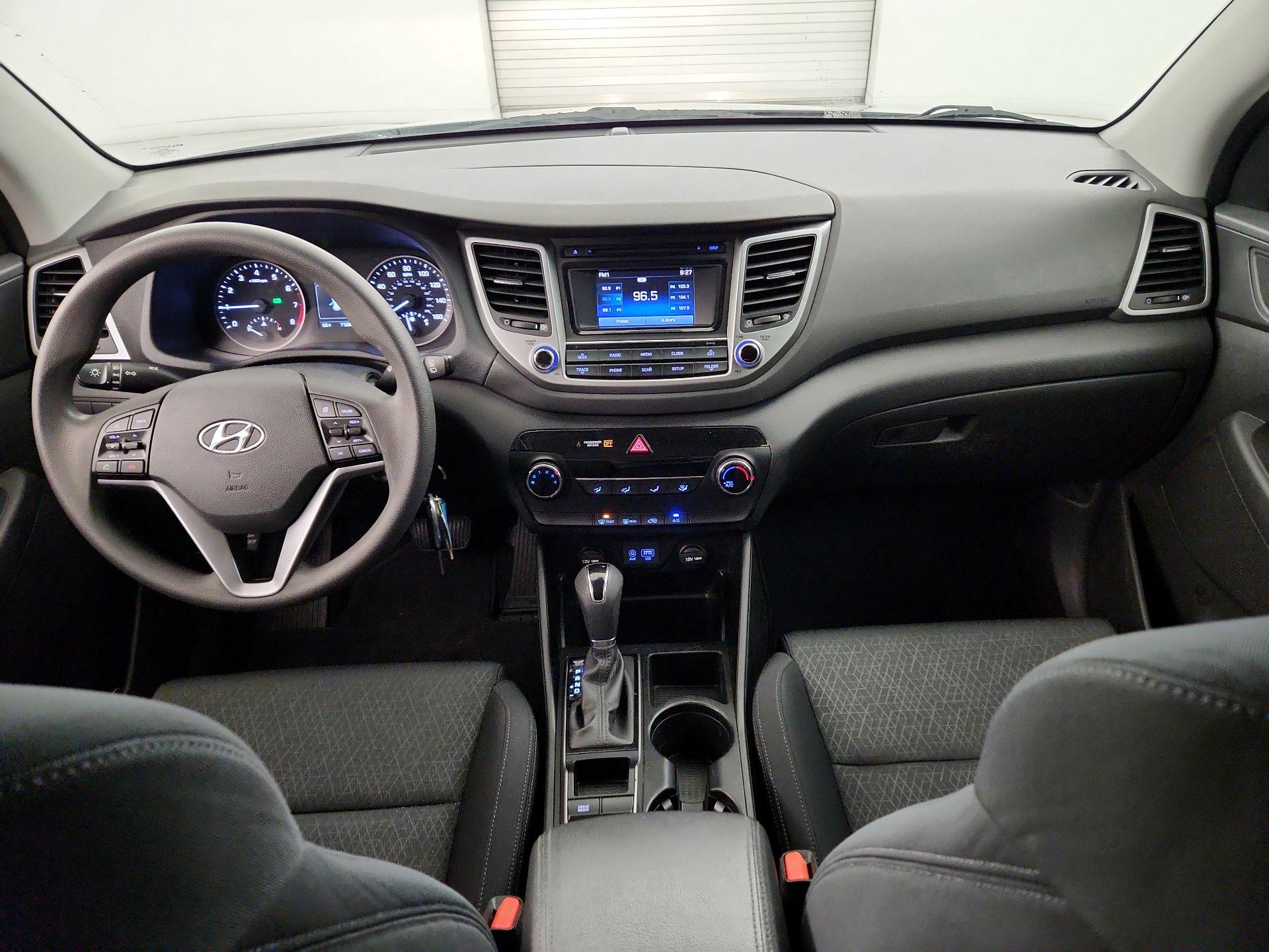 Thumbnail: 2016 Hyundai Tucson - 9