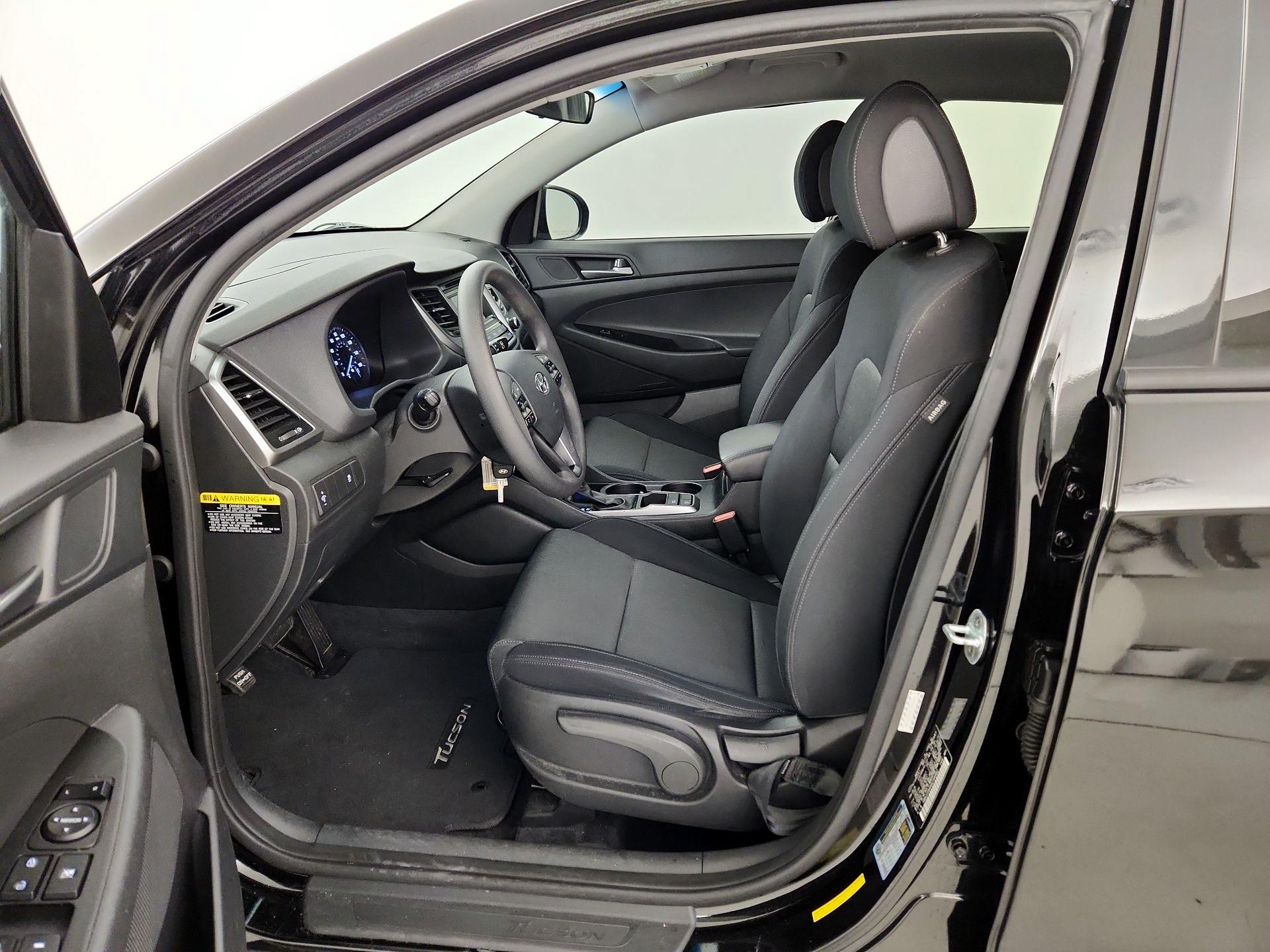 Thumbnail: 2016 Hyundai Tucson - 11