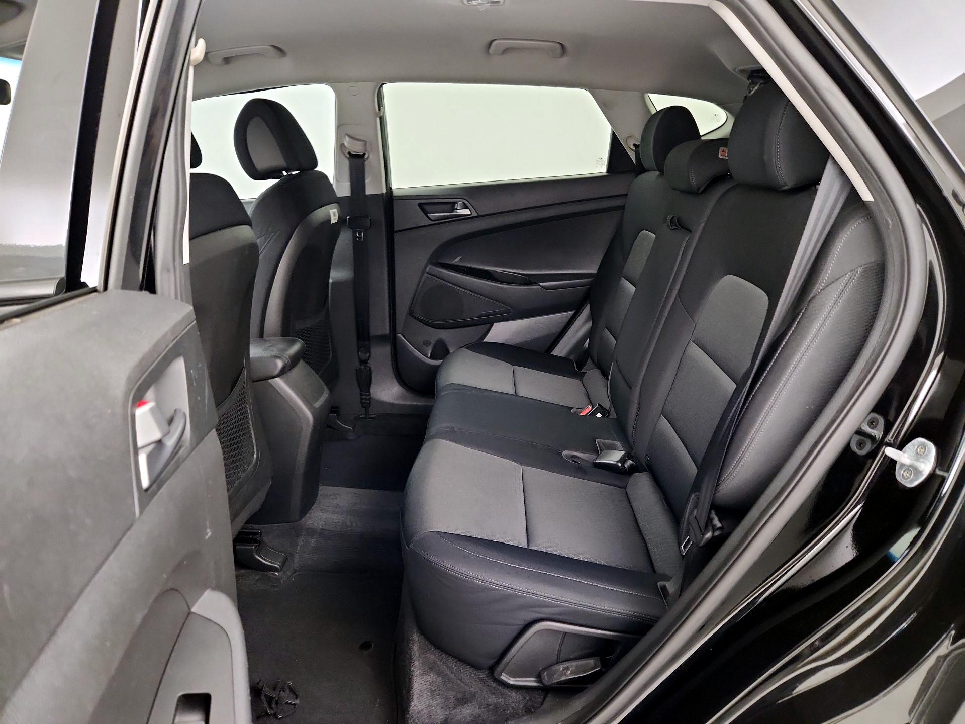 Thumbnail: 2016 Hyundai Tucson - 19