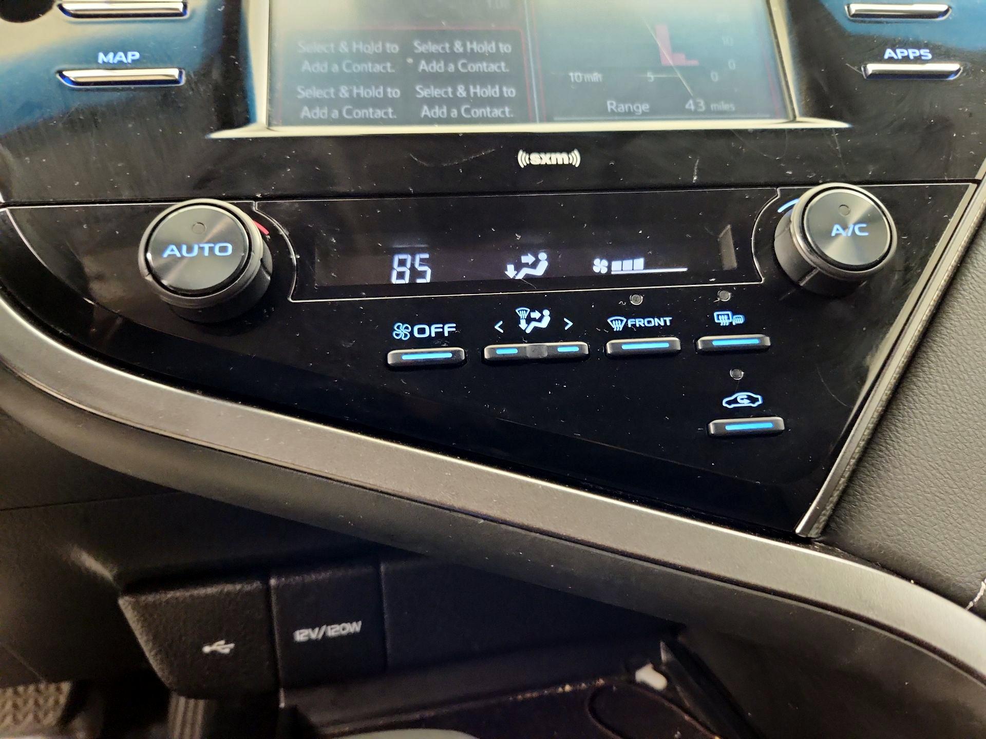 Thumbnail: 2020 Toyota Camry - 16