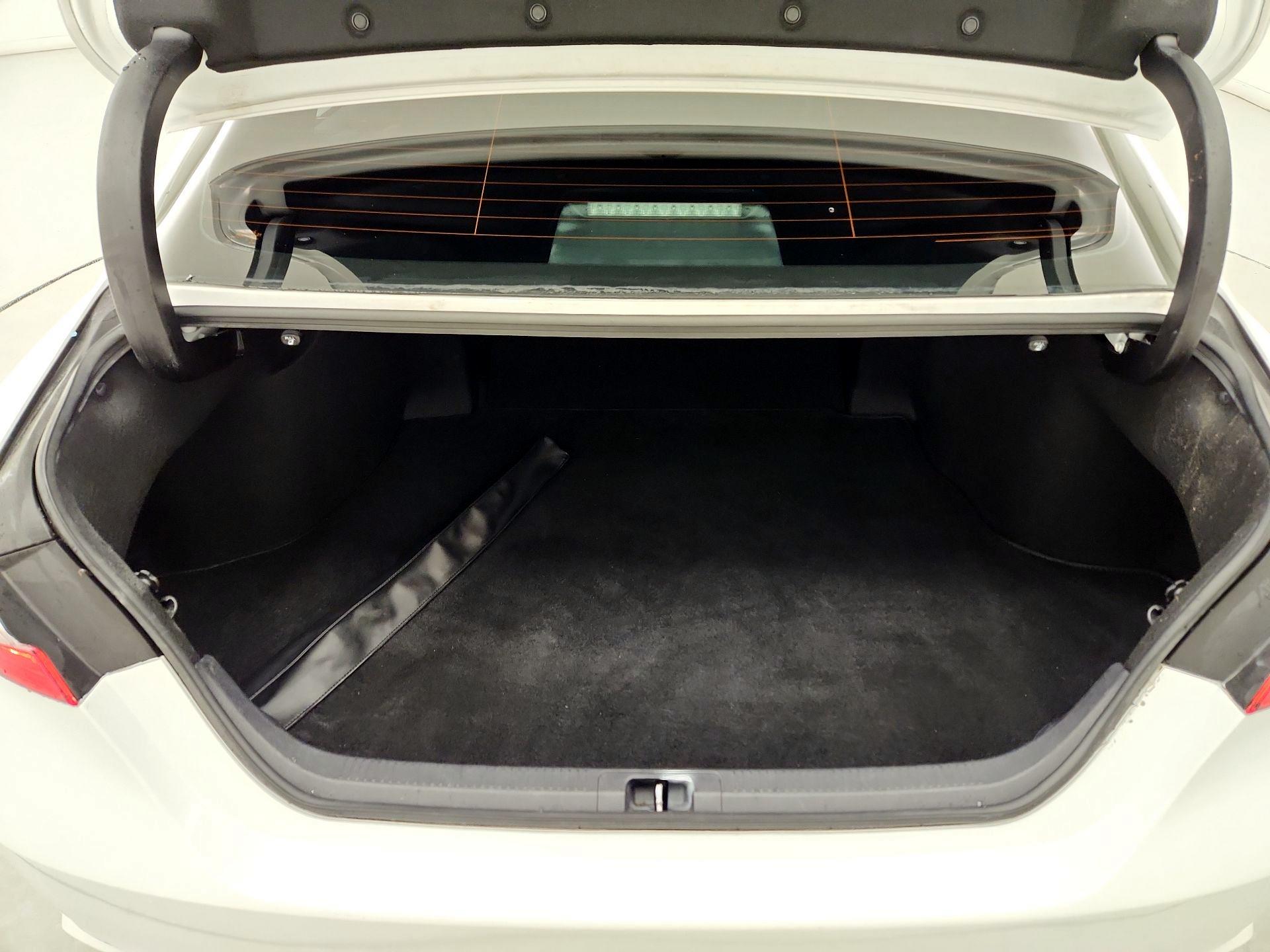 Thumbnail: 2020 Toyota Camry - 20