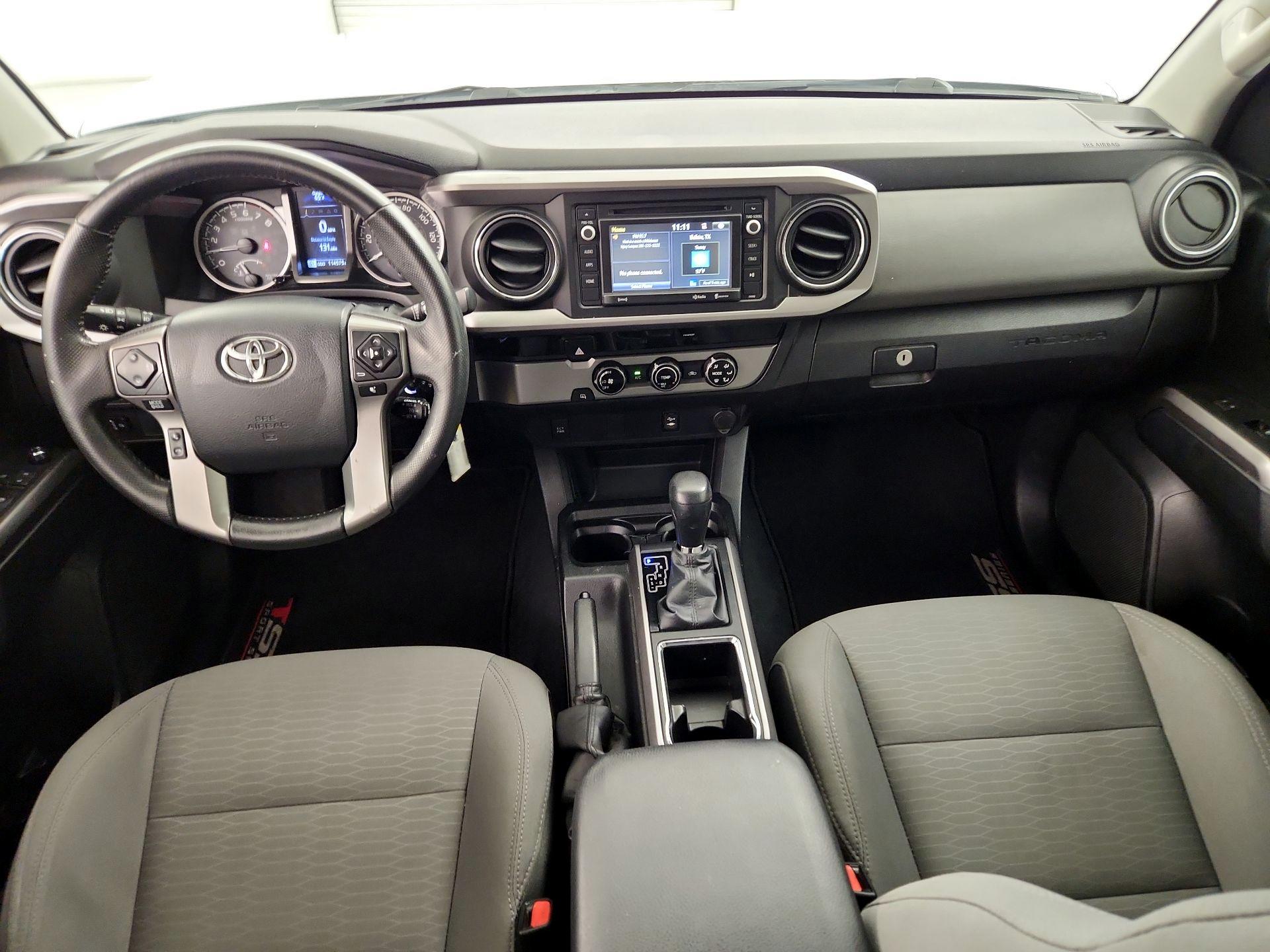 Thumbnail: 2016 Toyota Tacoma - 9