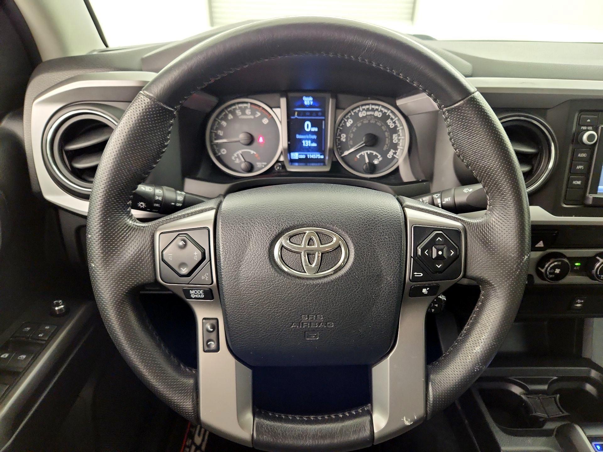 Thumbnail: 2016 Toyota Tacoma - 10