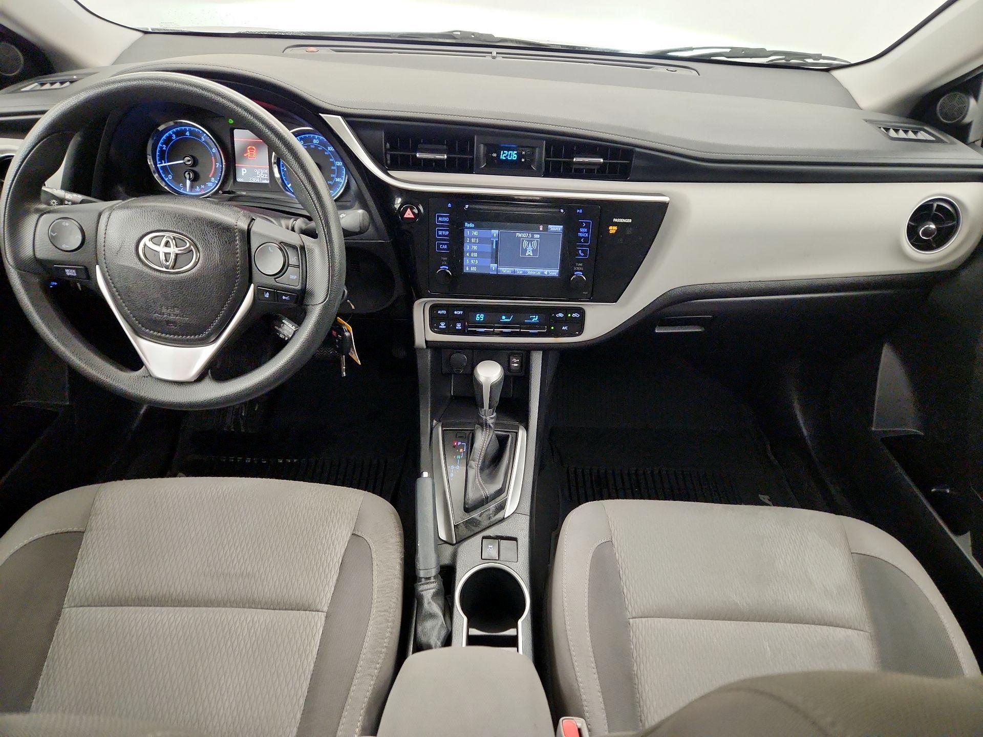 Thumbnail: 2017 Toyota Corolla - 9