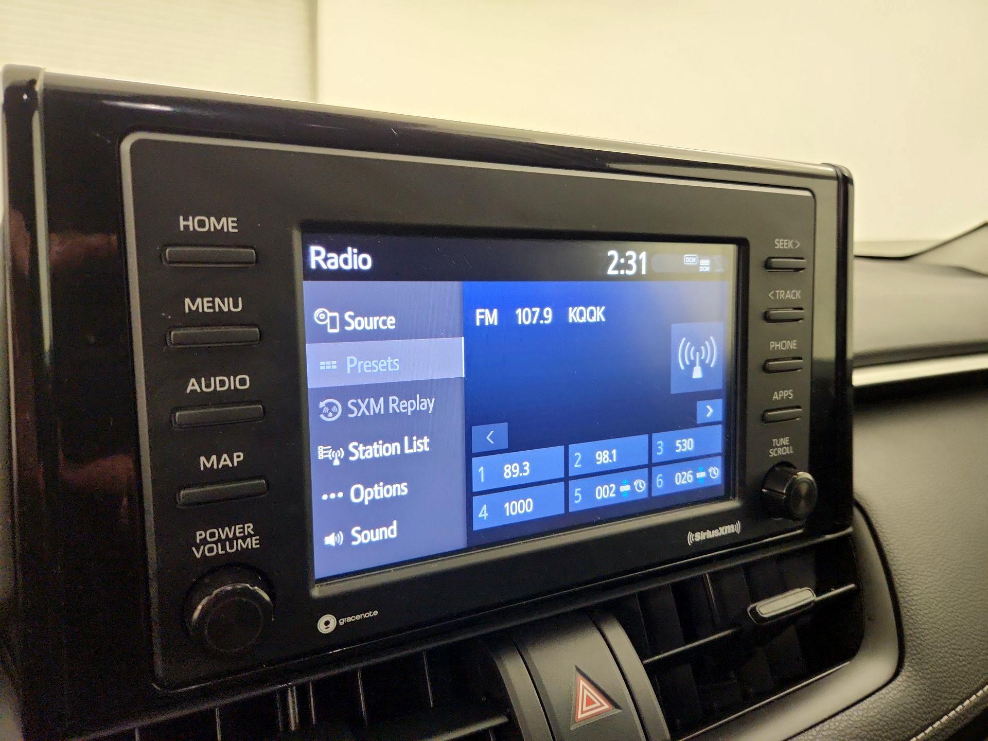 Thumbnail: 2022 Toyota RAV4 - 15