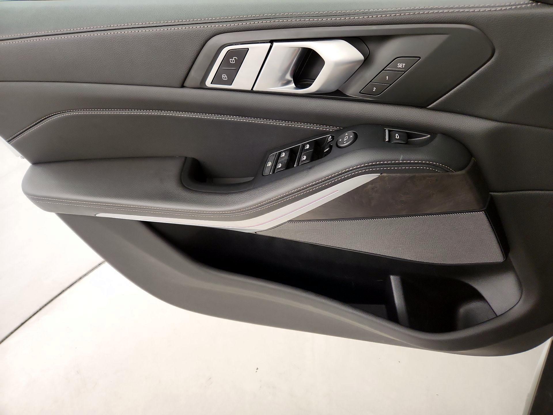 Thumbnail: 2020 BMW X5 - 12