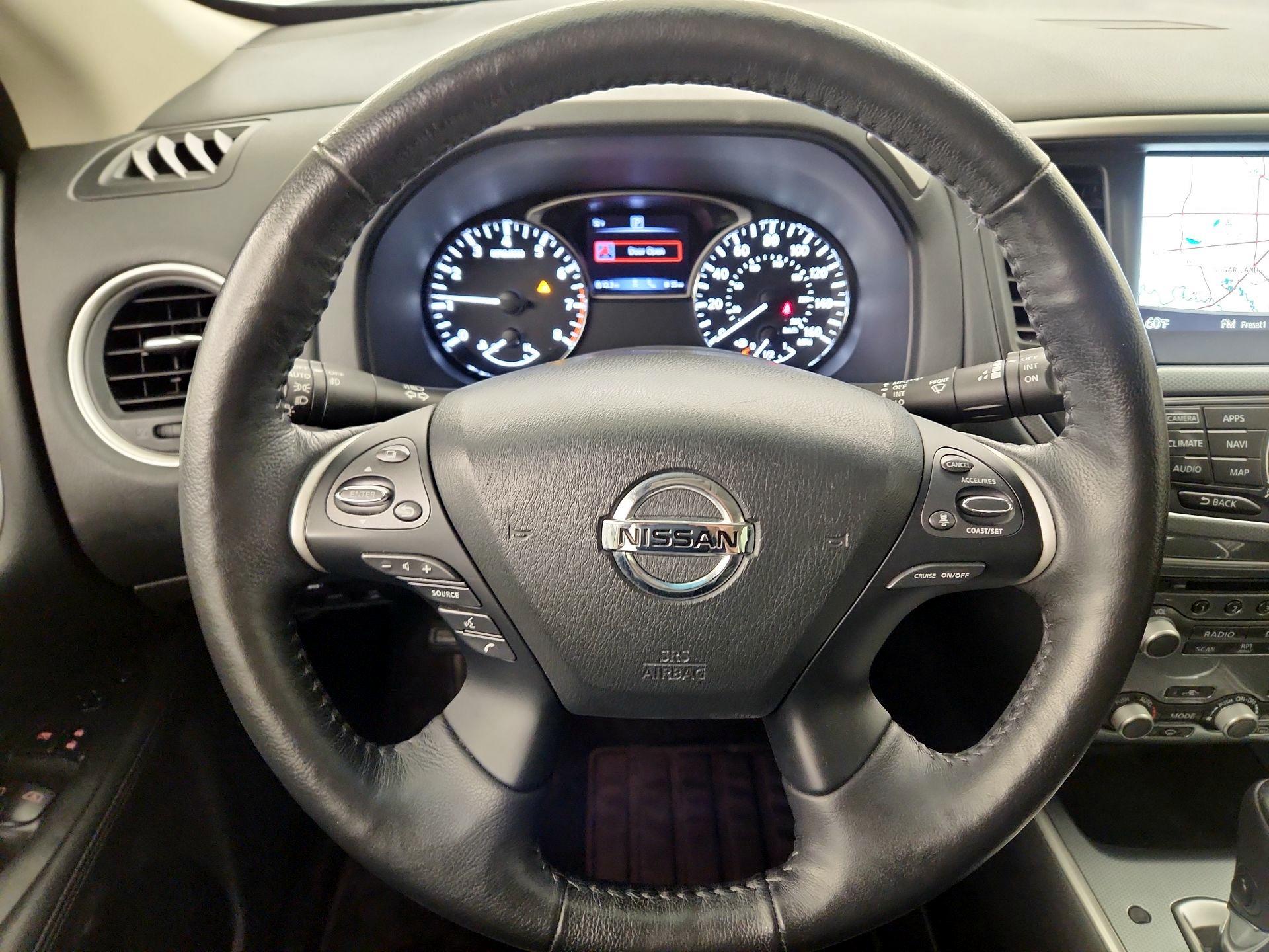 Thumbnail: 2020 Nissan Pathfinder - 10