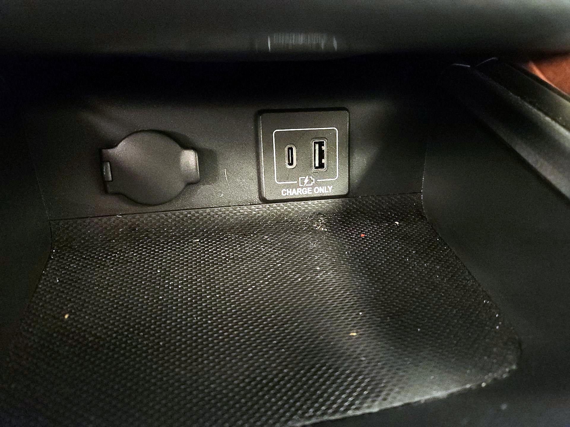 Thumbnail: 2020 Nissan Pathfinder - 19