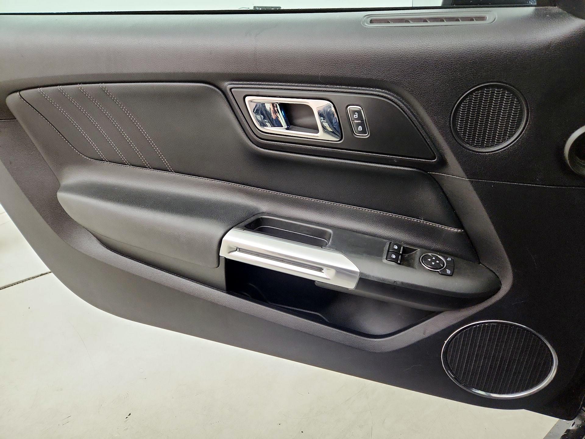 Thumbnail: 2017 Ford Mustang - 12