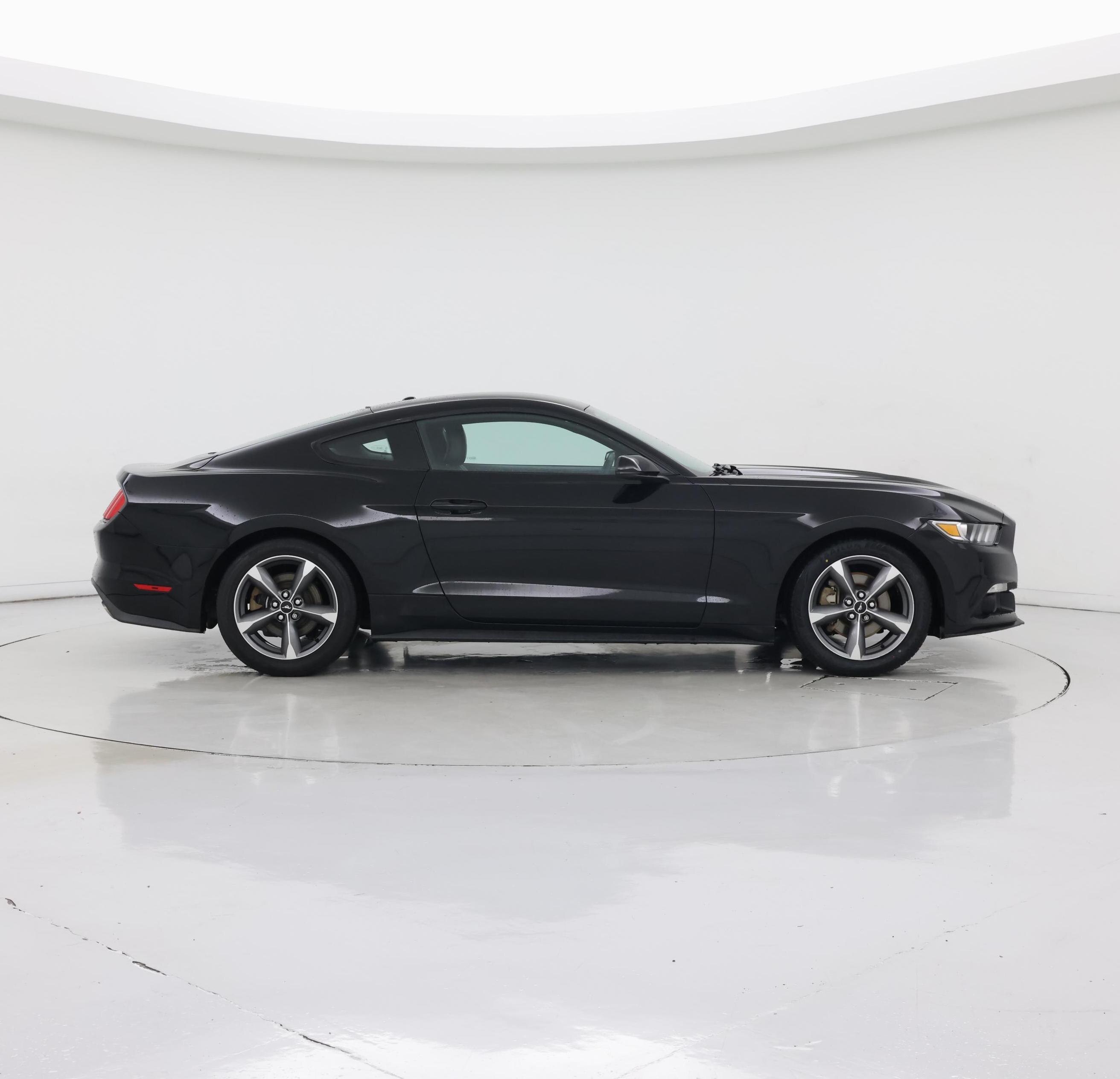 Thumbnail: 2017 Ford Mustang - 7