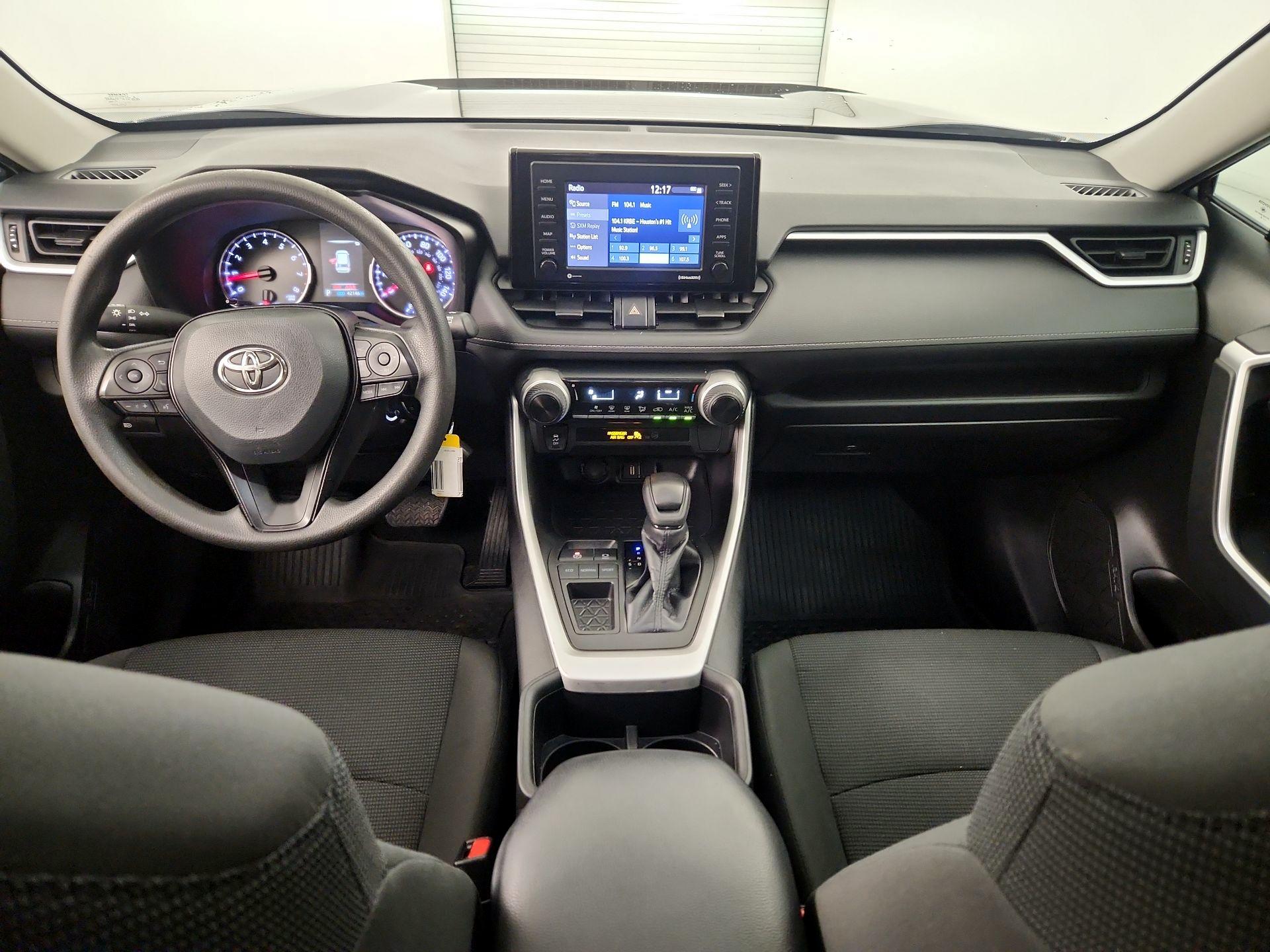 Thumbnail: 2022 Toyota RAV4 - 9