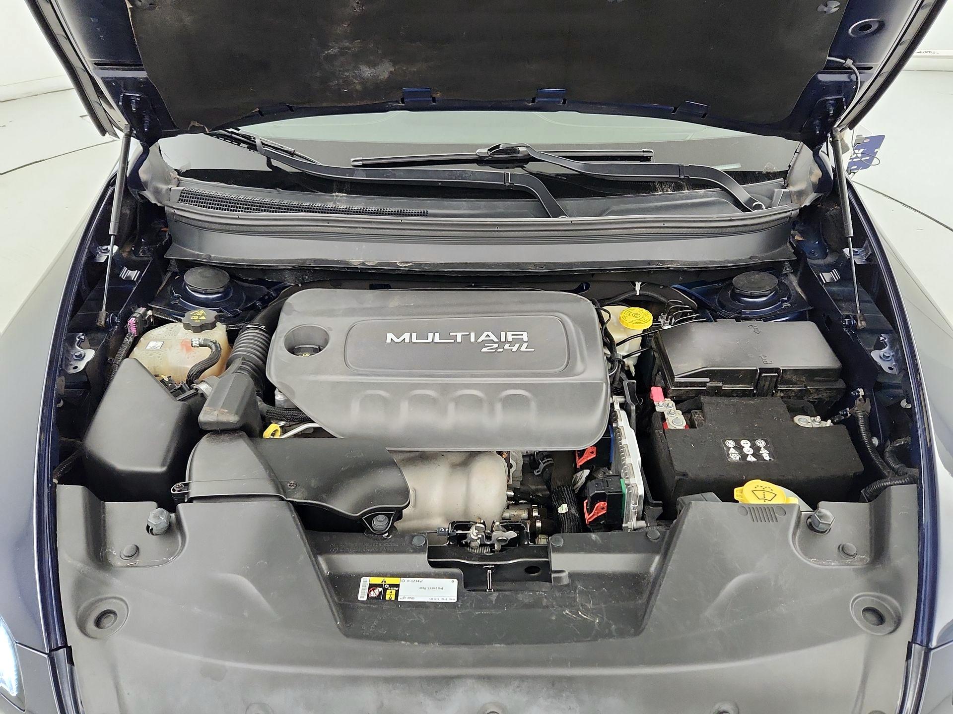 Thumbnail: 2015 Jeep Cherokee - 20