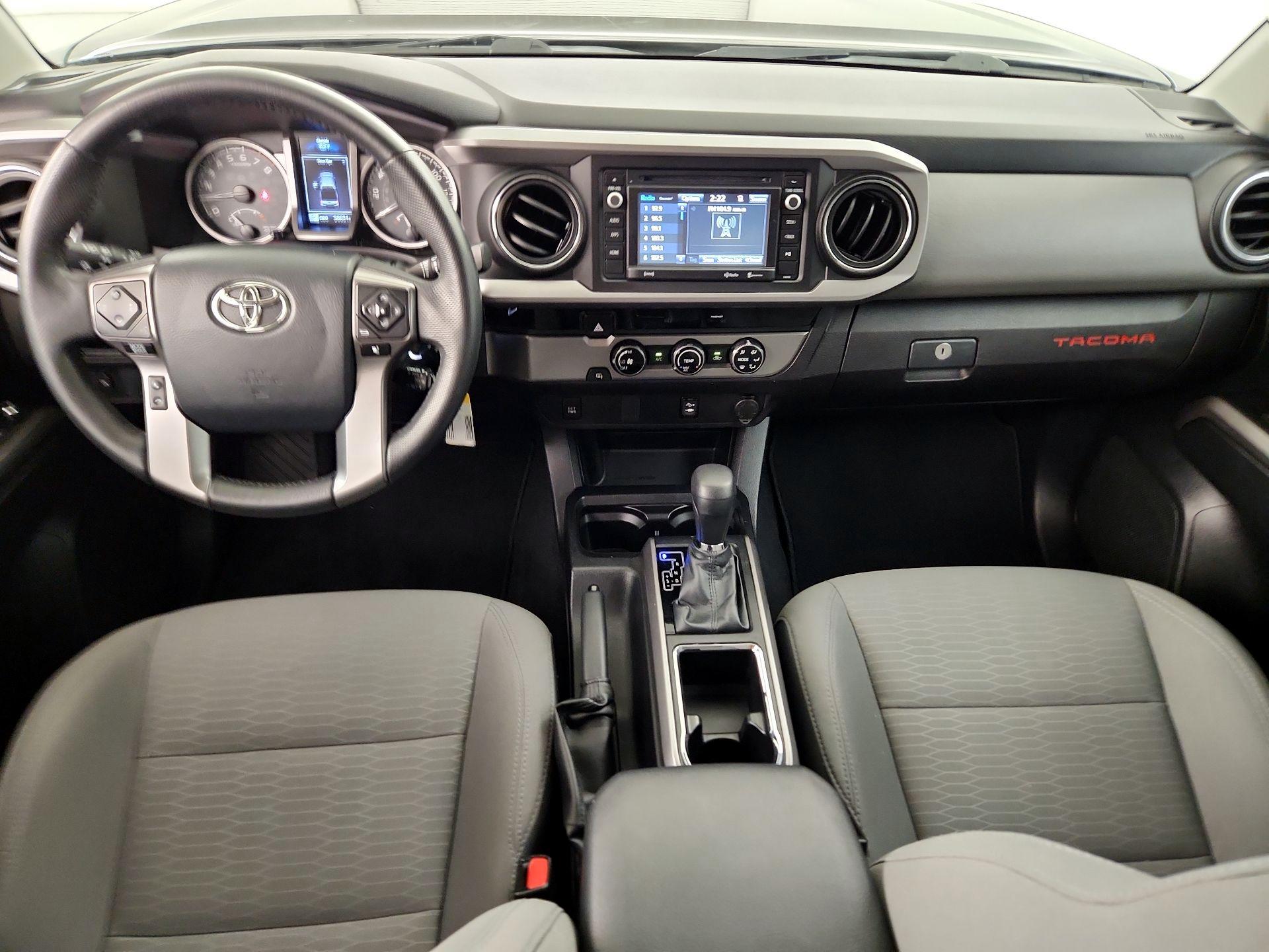 Thumbnail: 2017 Toyota Tacoma - 9