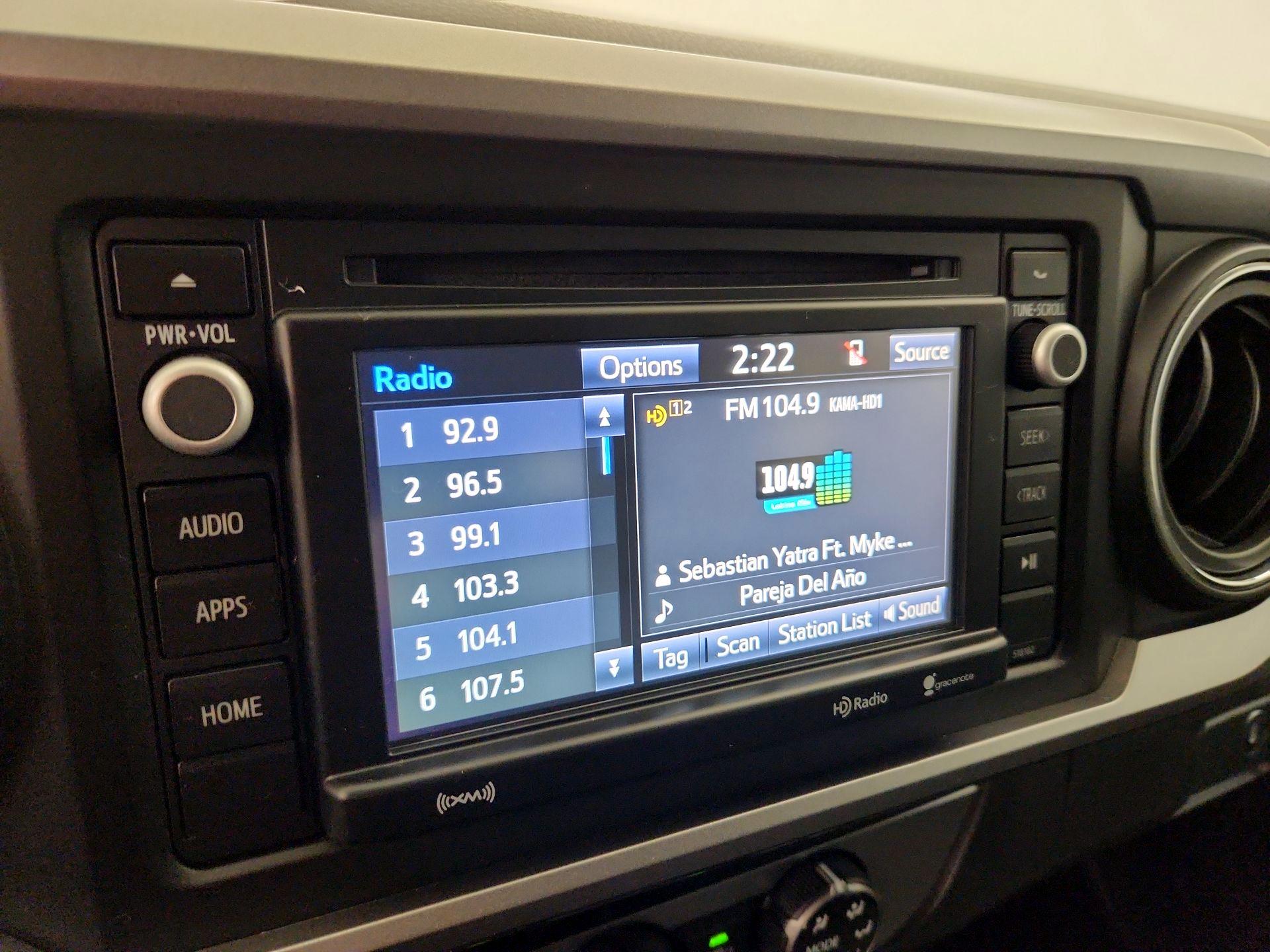 Thumbnail: 2017 Toyota Tacoma - 15