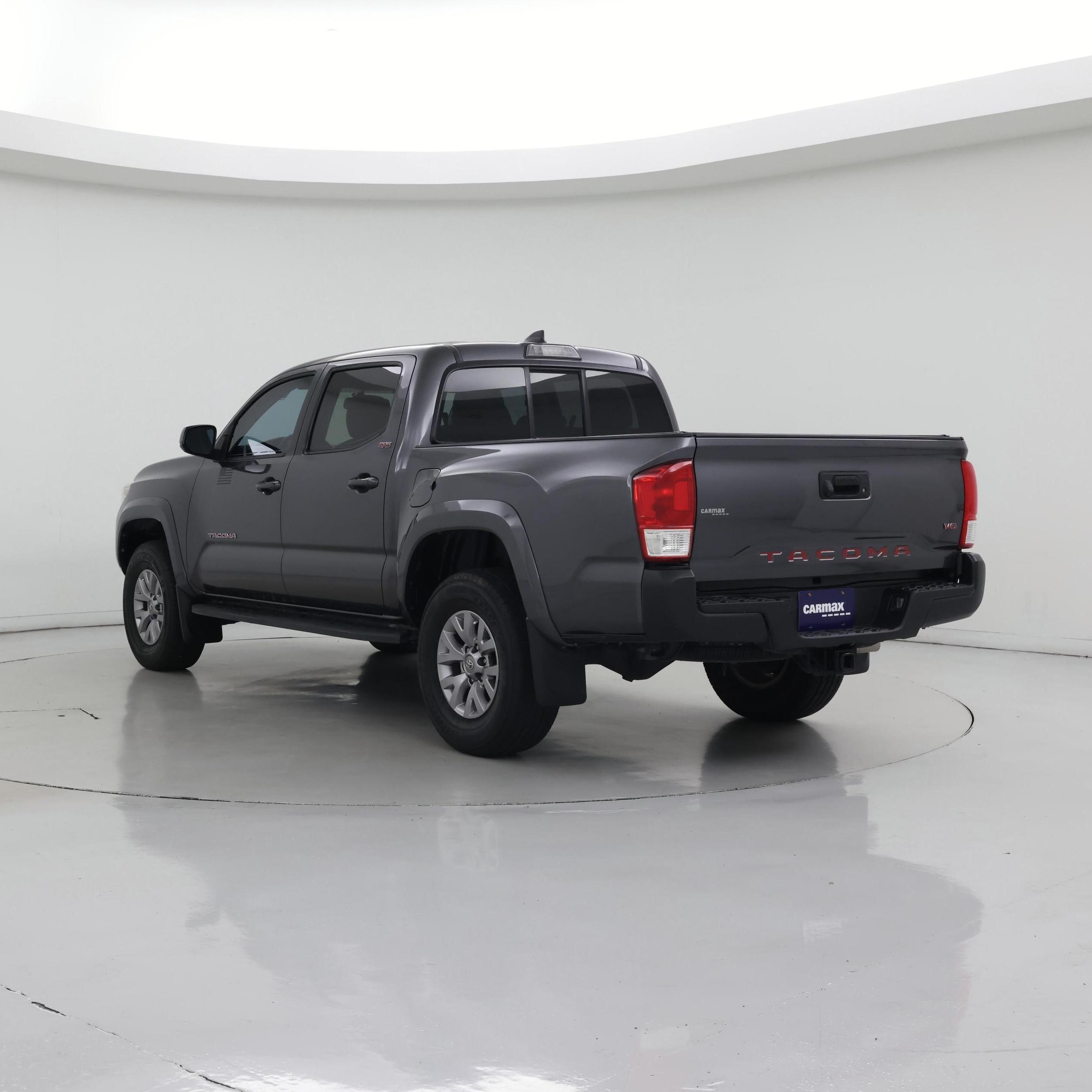 Thumbnail: 2017 Toyota Tacoma - 2