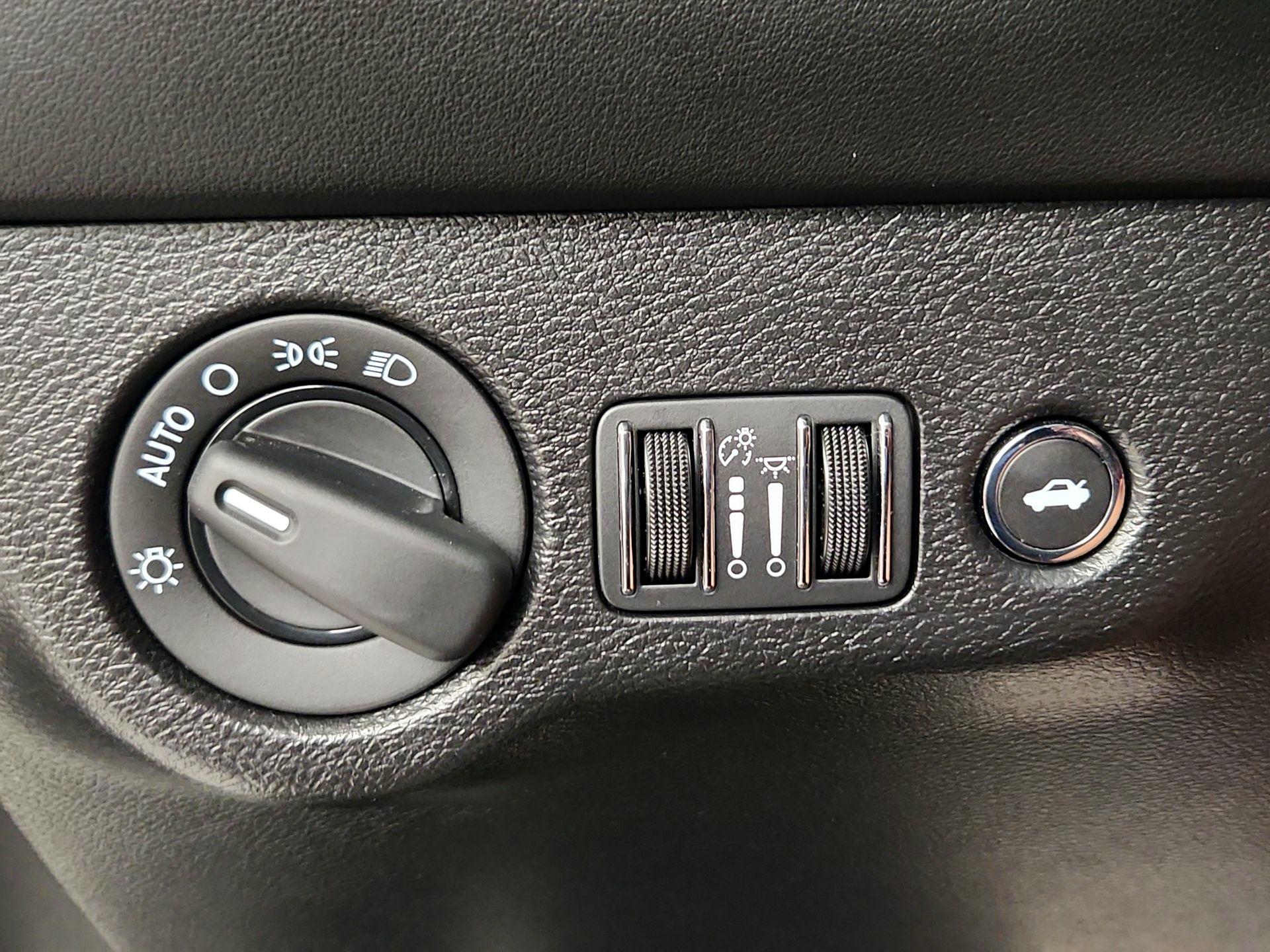 Thumbnail: 2022 Dodge Challenger - 13