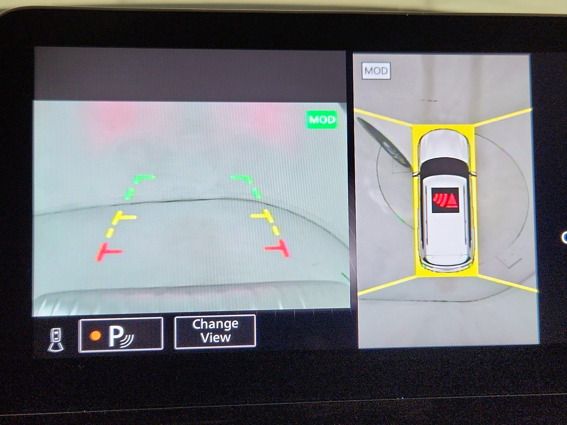 Thumbnail: 2022 INFINITI QX80 - 15