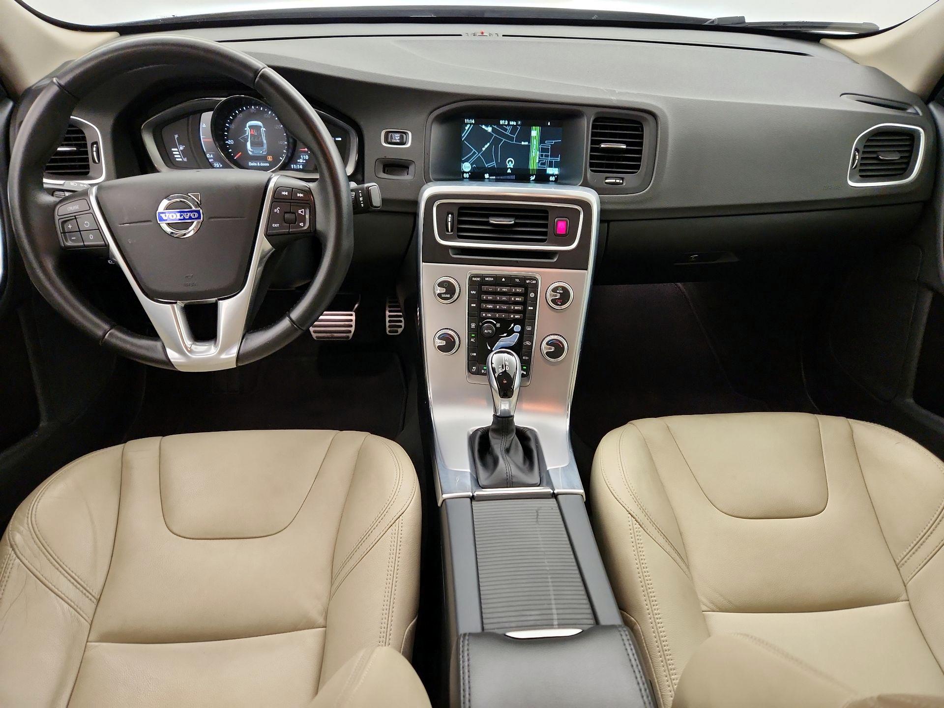 Thumbnail: 2017 Volvo S60 - 9