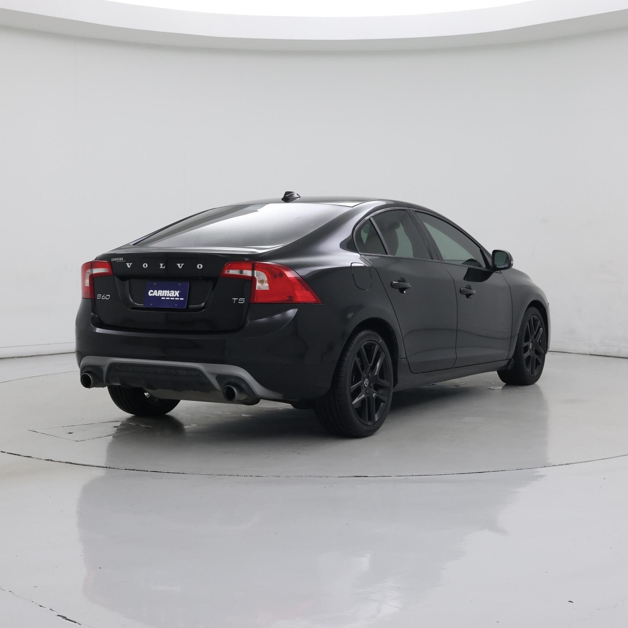 Thumbnail: 2017 Volvo S60 - 8