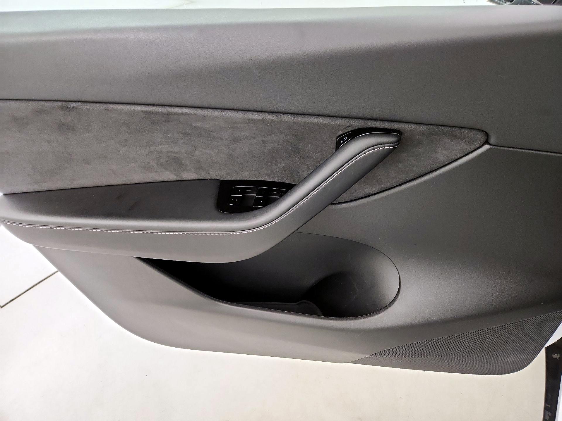 Thumbnail: 2021 Tesla Model Y - 12