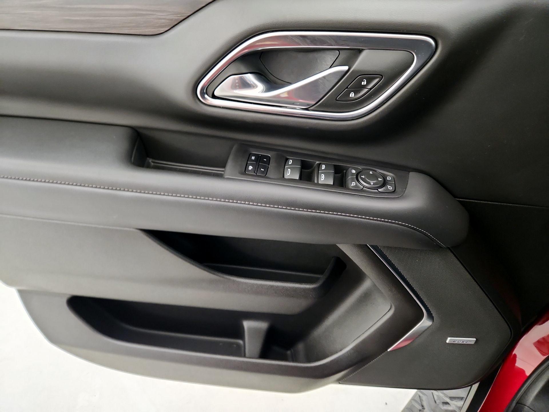 Thumbnail: 2023 Chevrolet Tahoe - 12