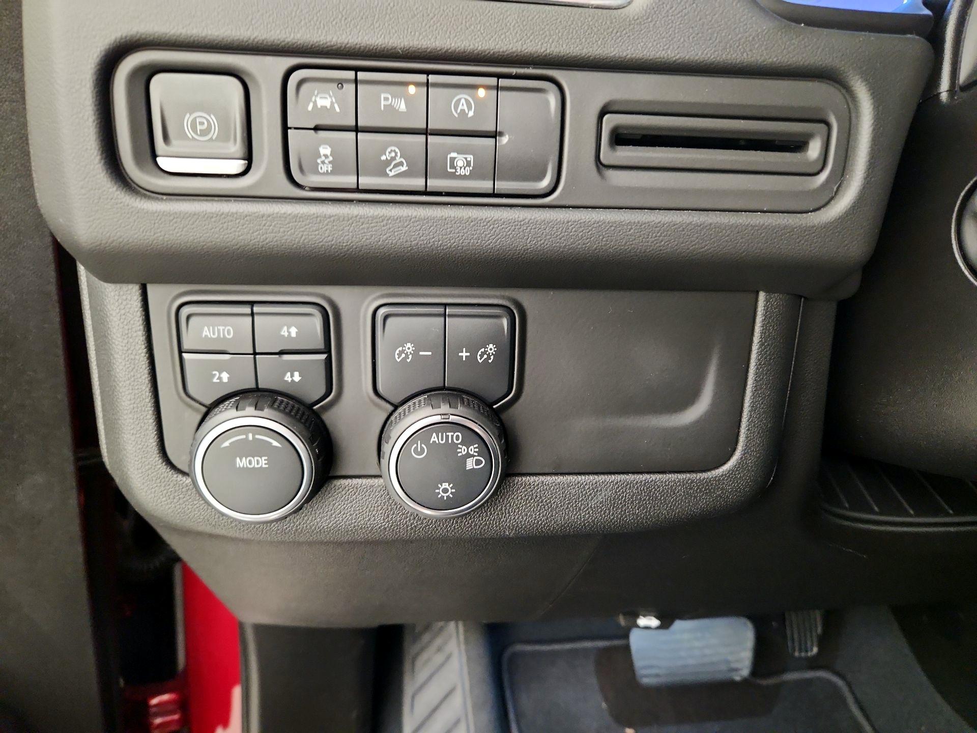 Thumbnail: 2023 Chevrolet Tahoe - 13