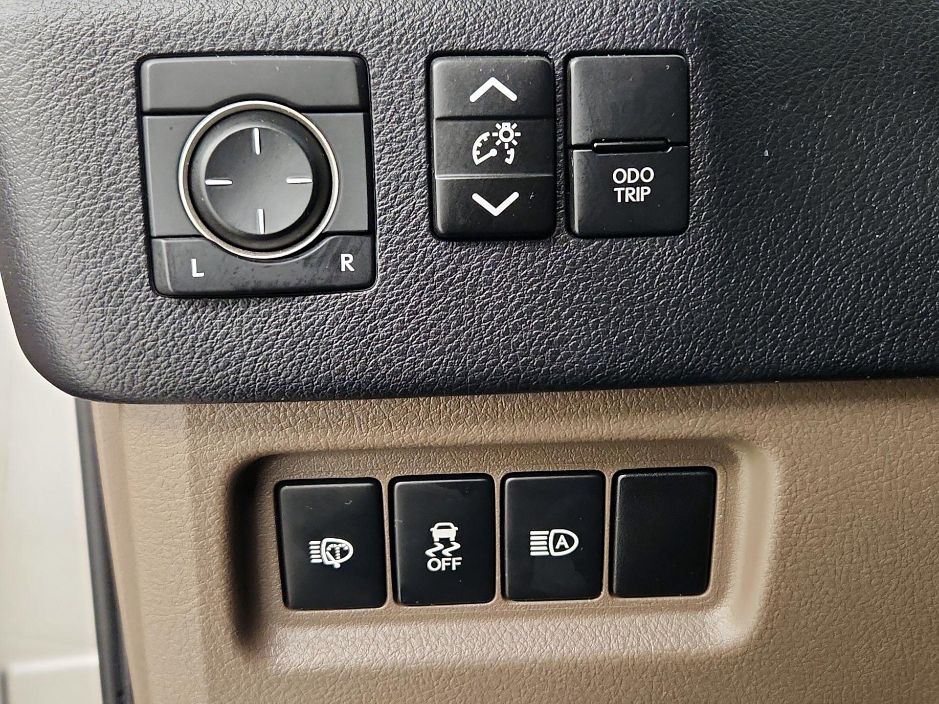 Thumbnail: 2020 Lexus GX - 13