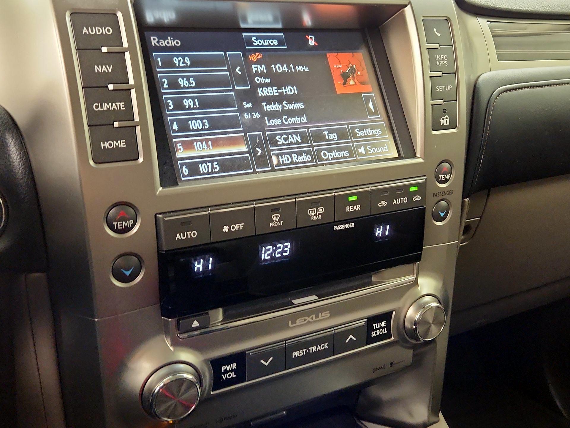 Thumbnail: 2020 Lexus GX - 16