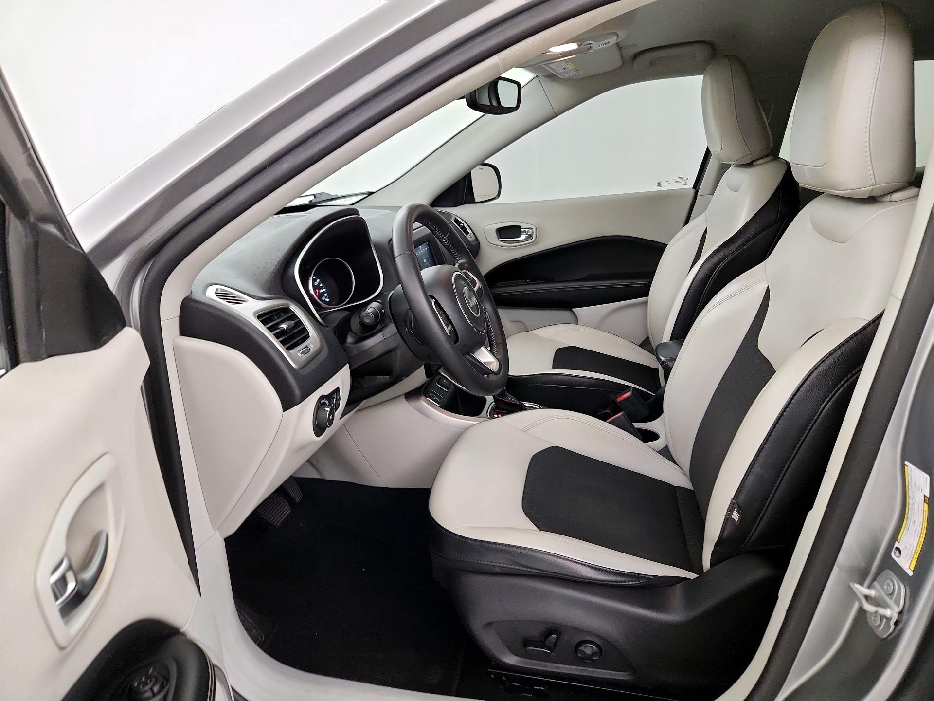 Thumbnail: 2020 Jeep Compass - 11