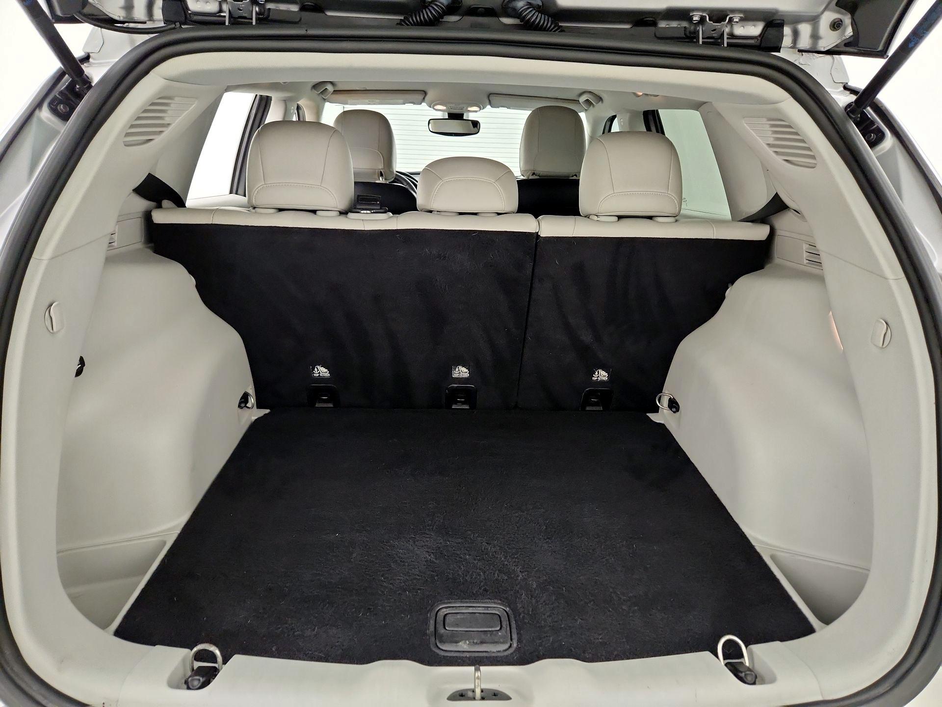 Thumbnail: 2020 Jeep Compass - 20