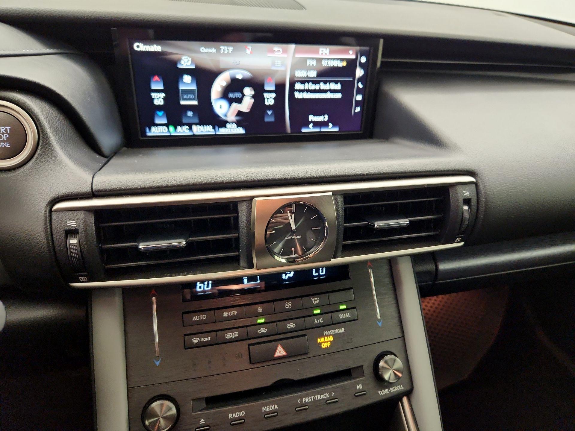 Thumbnail: 2020 Lexus IS - 17