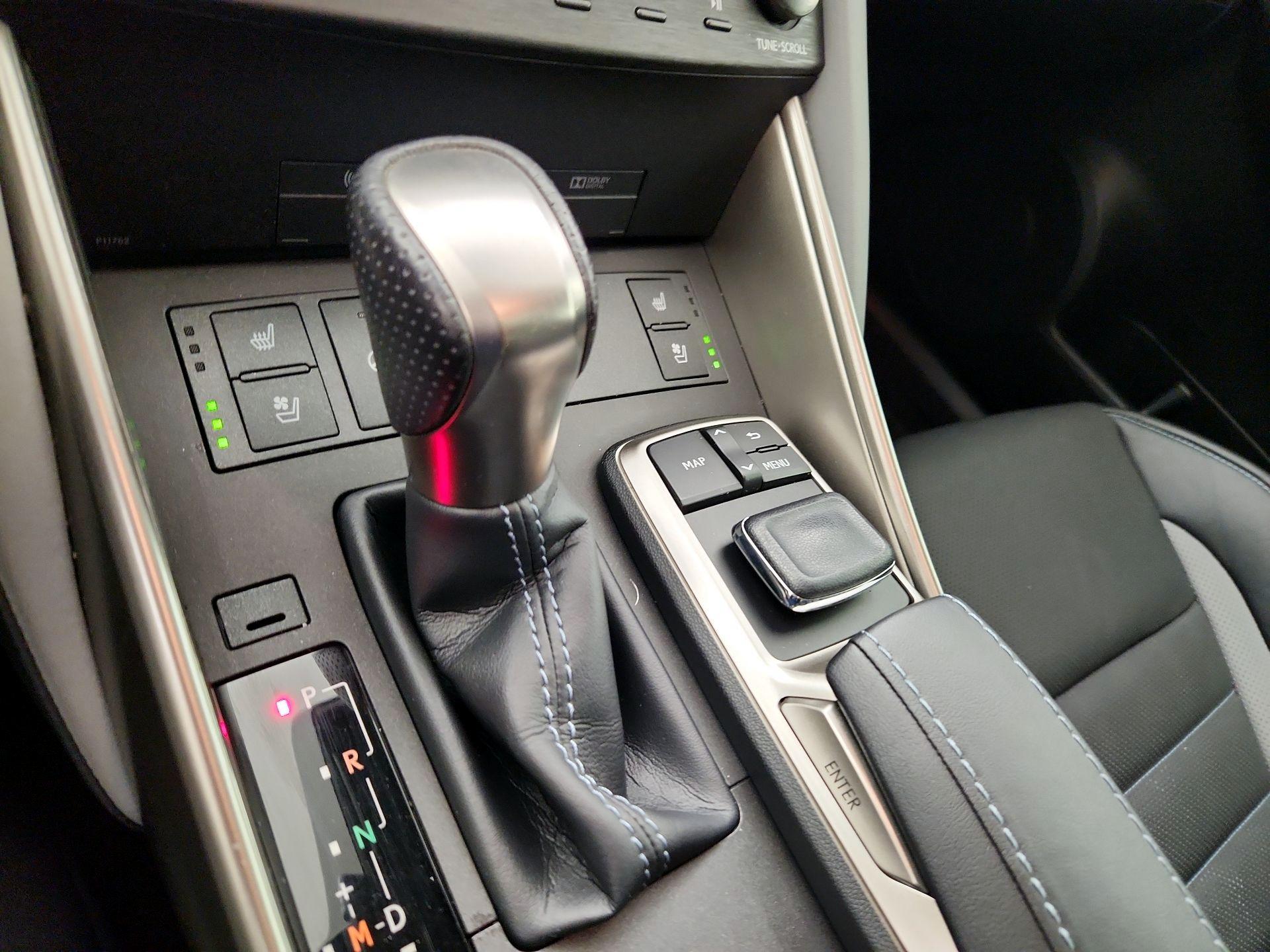 Thumbnail: 2020 Lexus IS - 18