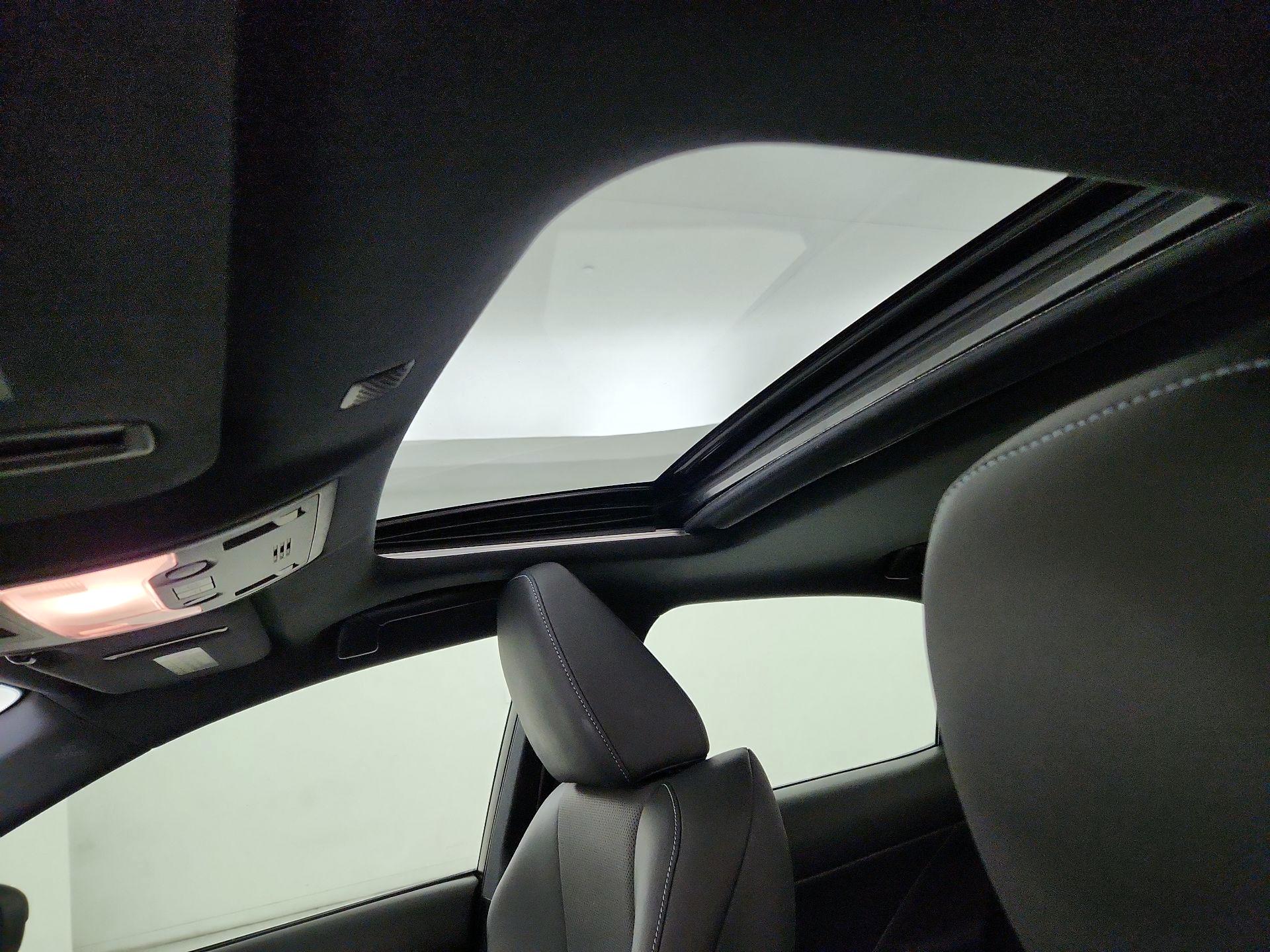 Thumbnail: 2020 Lexus IS - 20