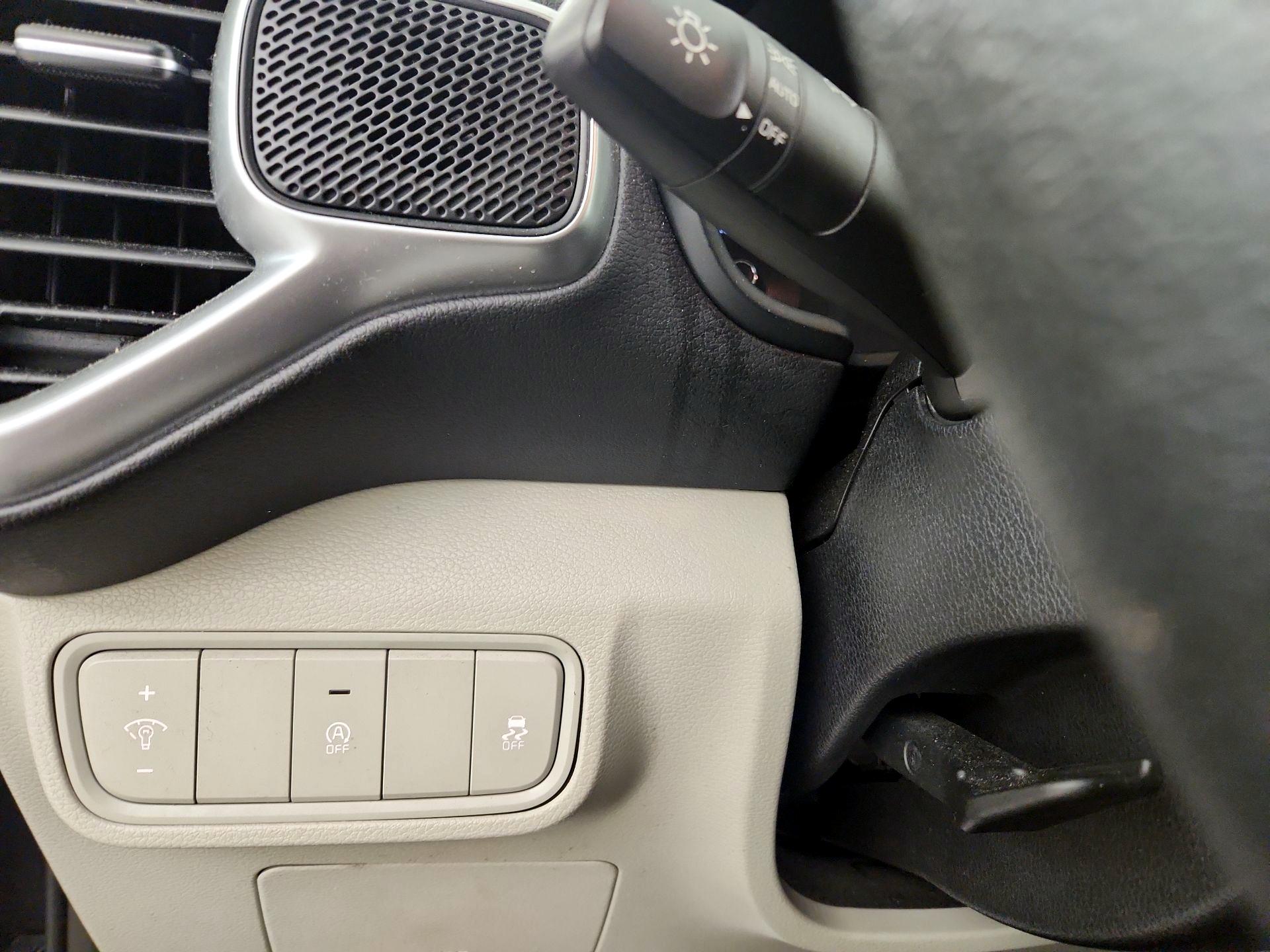 Thumbnail: 2020 Kia Soul - 13