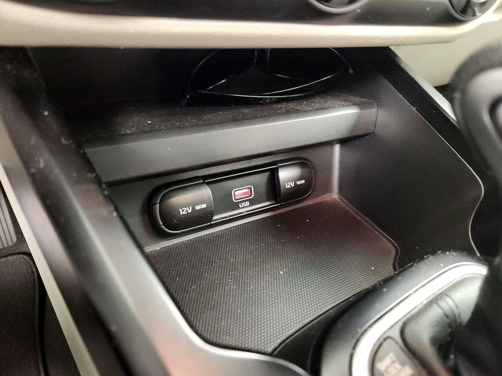 Thumbnail: 2020 Kia Soul - 18