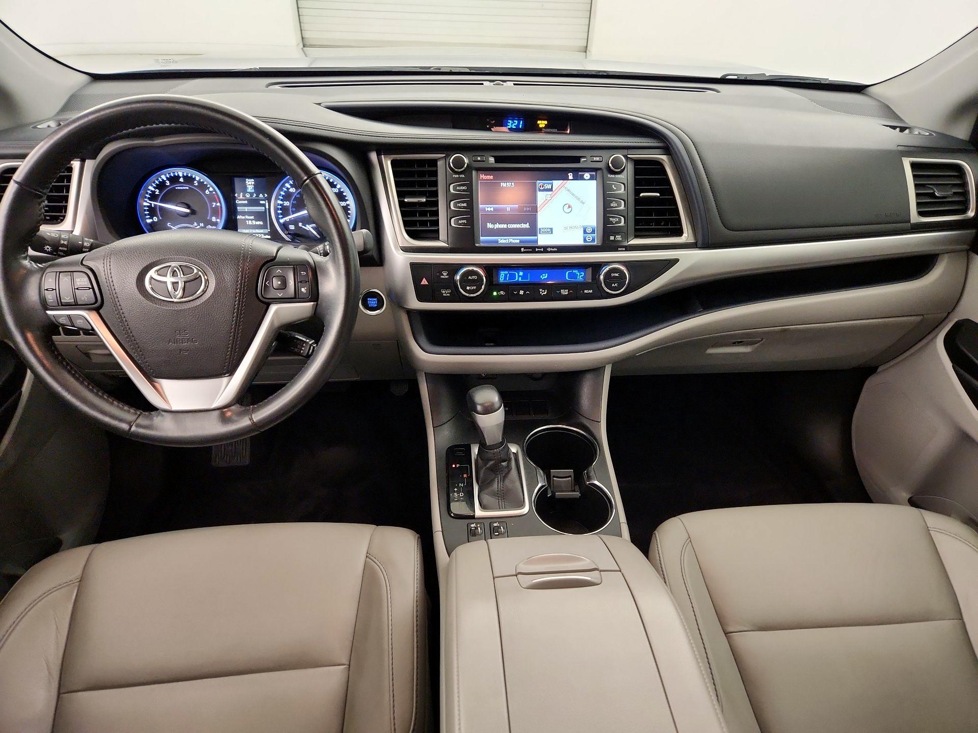 Thumbnail: 2016 Toyota Highlander - 9