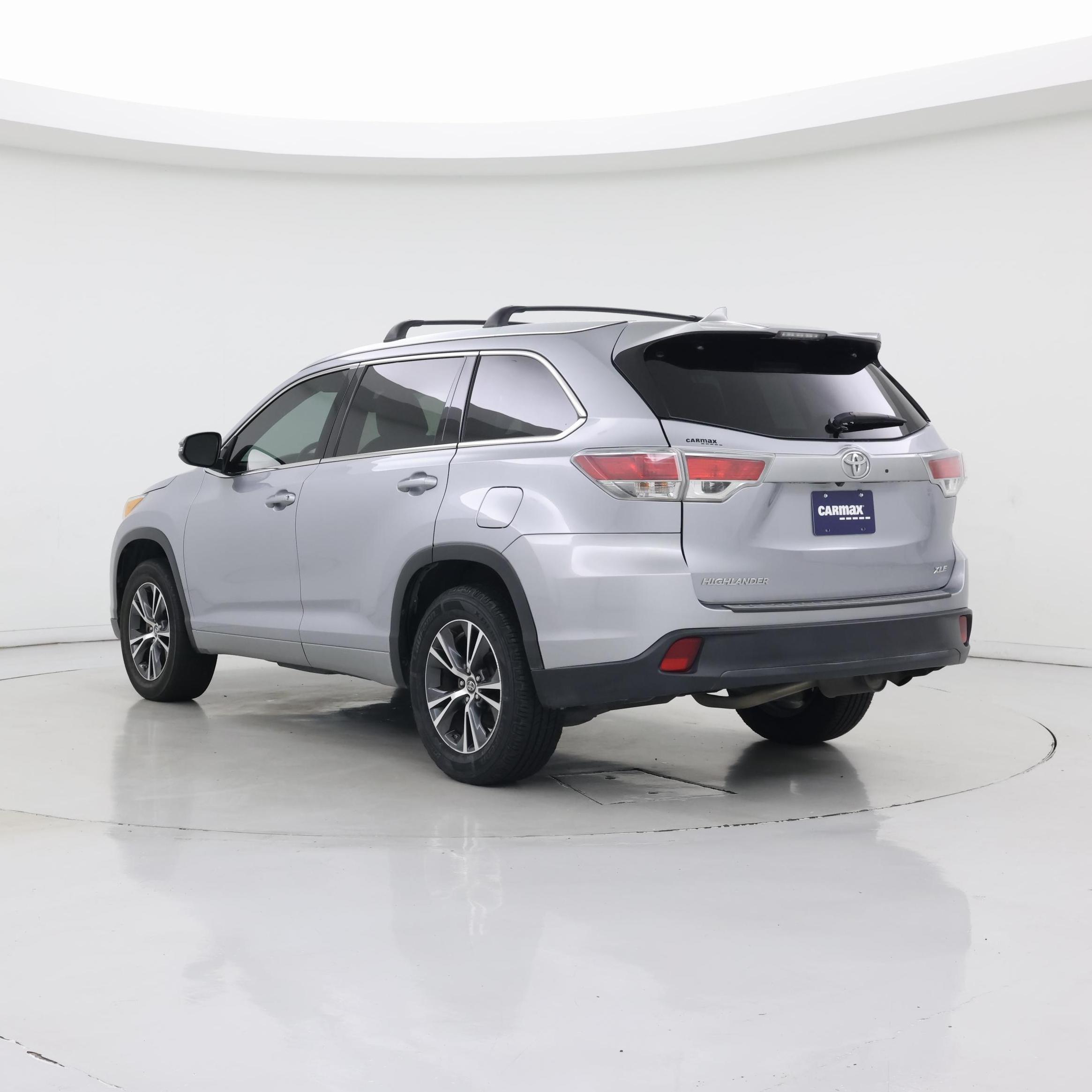 Thumbnail: 2016 Toyota Highlander - 2