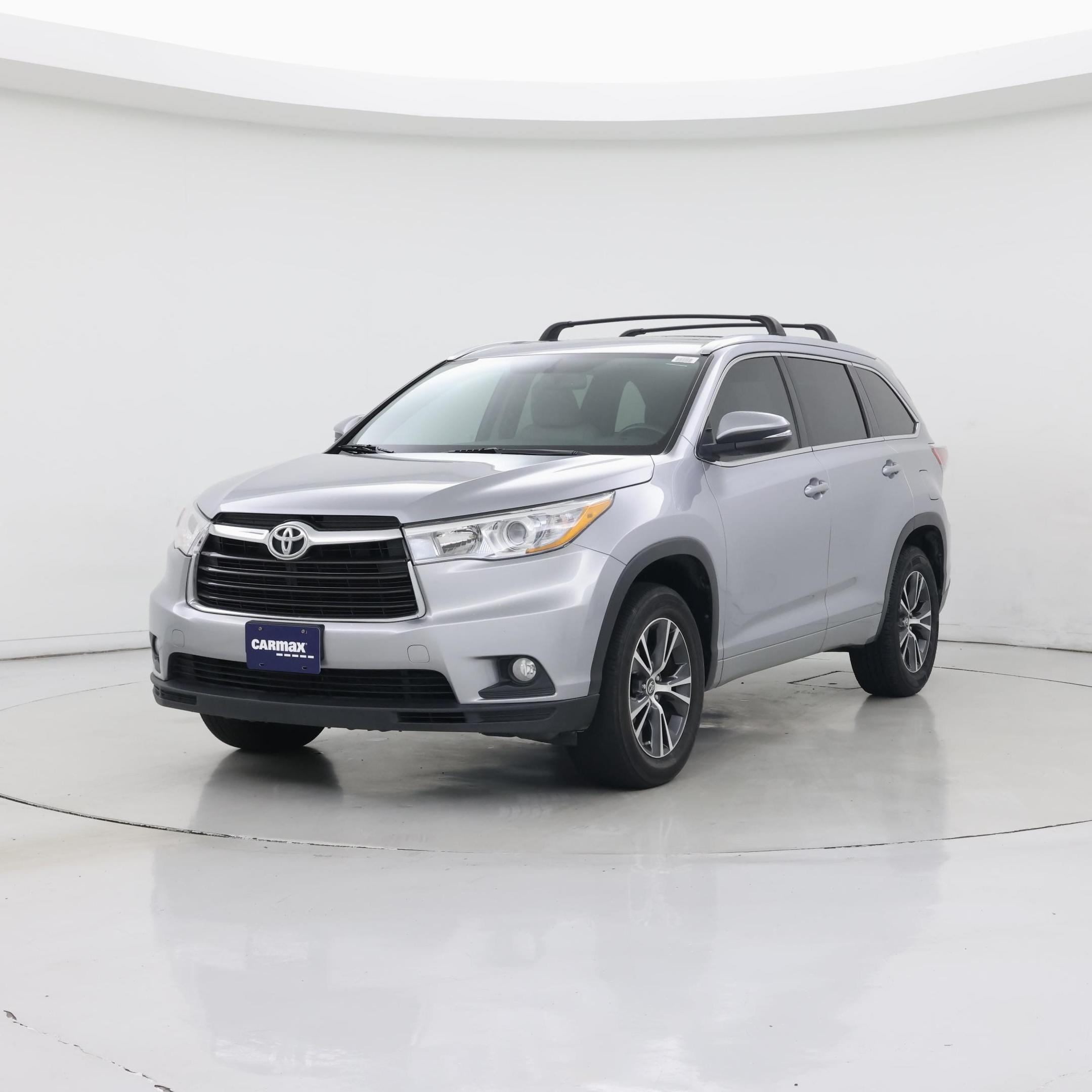Thumbnail: 2016 Toyota Highlander - 4