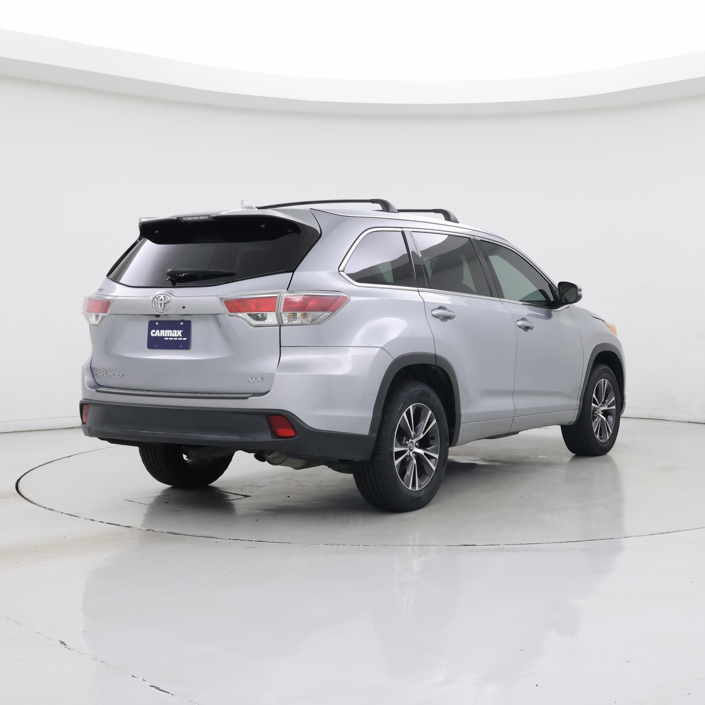 Thumbnail: 2016 Toyota Highlander - 8