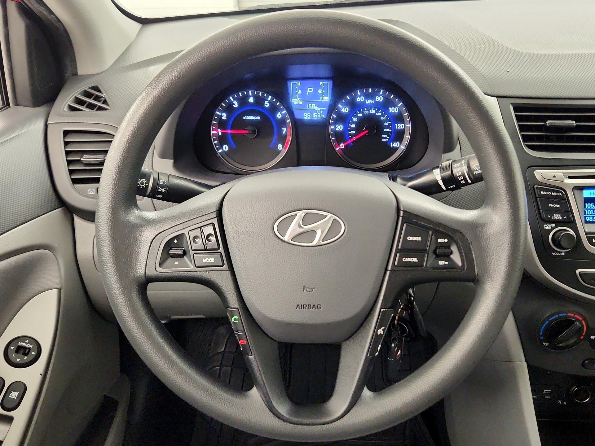 Thumbnail: 2015 Hyundai Accent - 10