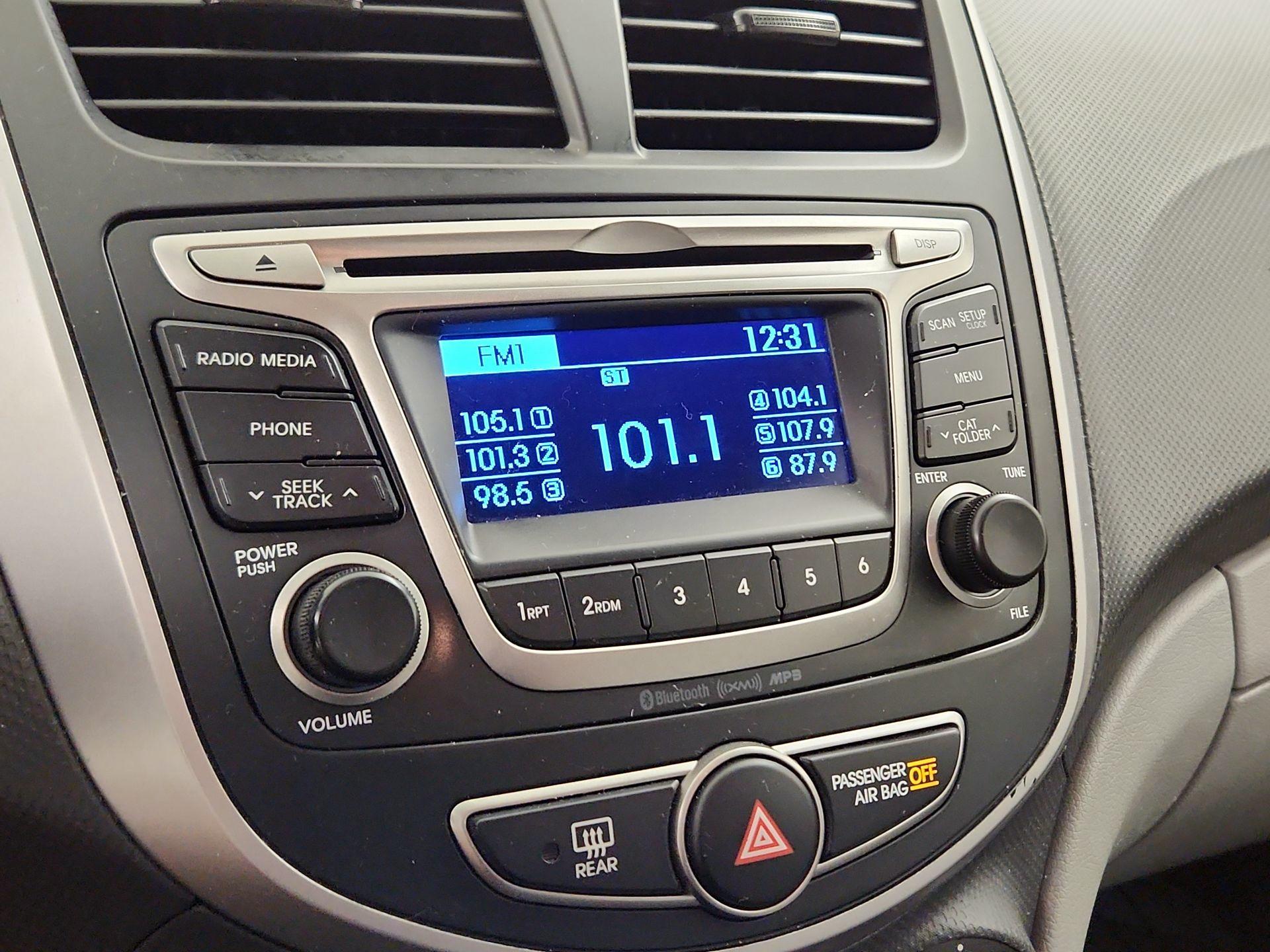 Thumbnail: 2015 Hyundai Accent - 14