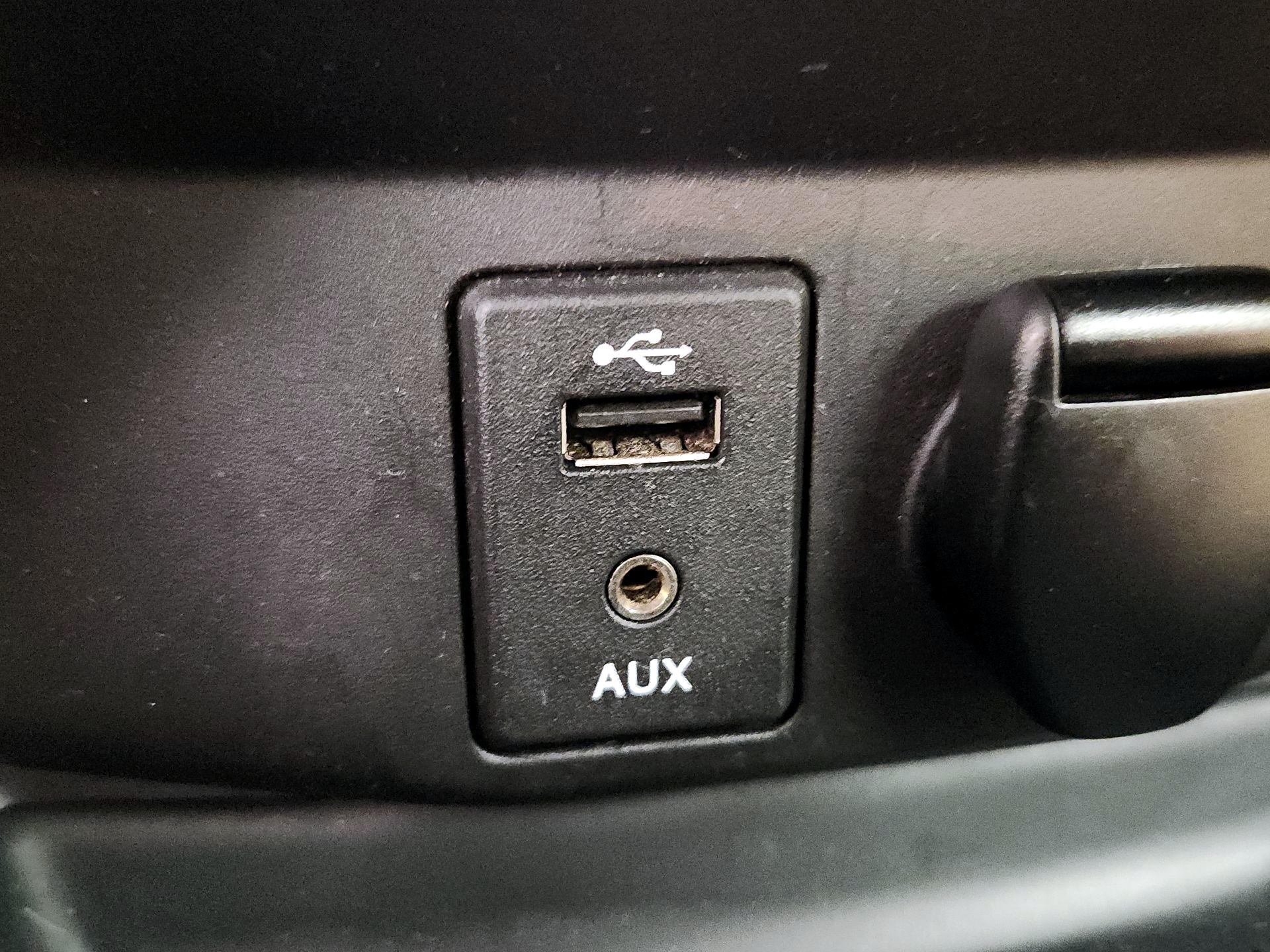 Thumbnail: 2015 Nissan Rogue - 19