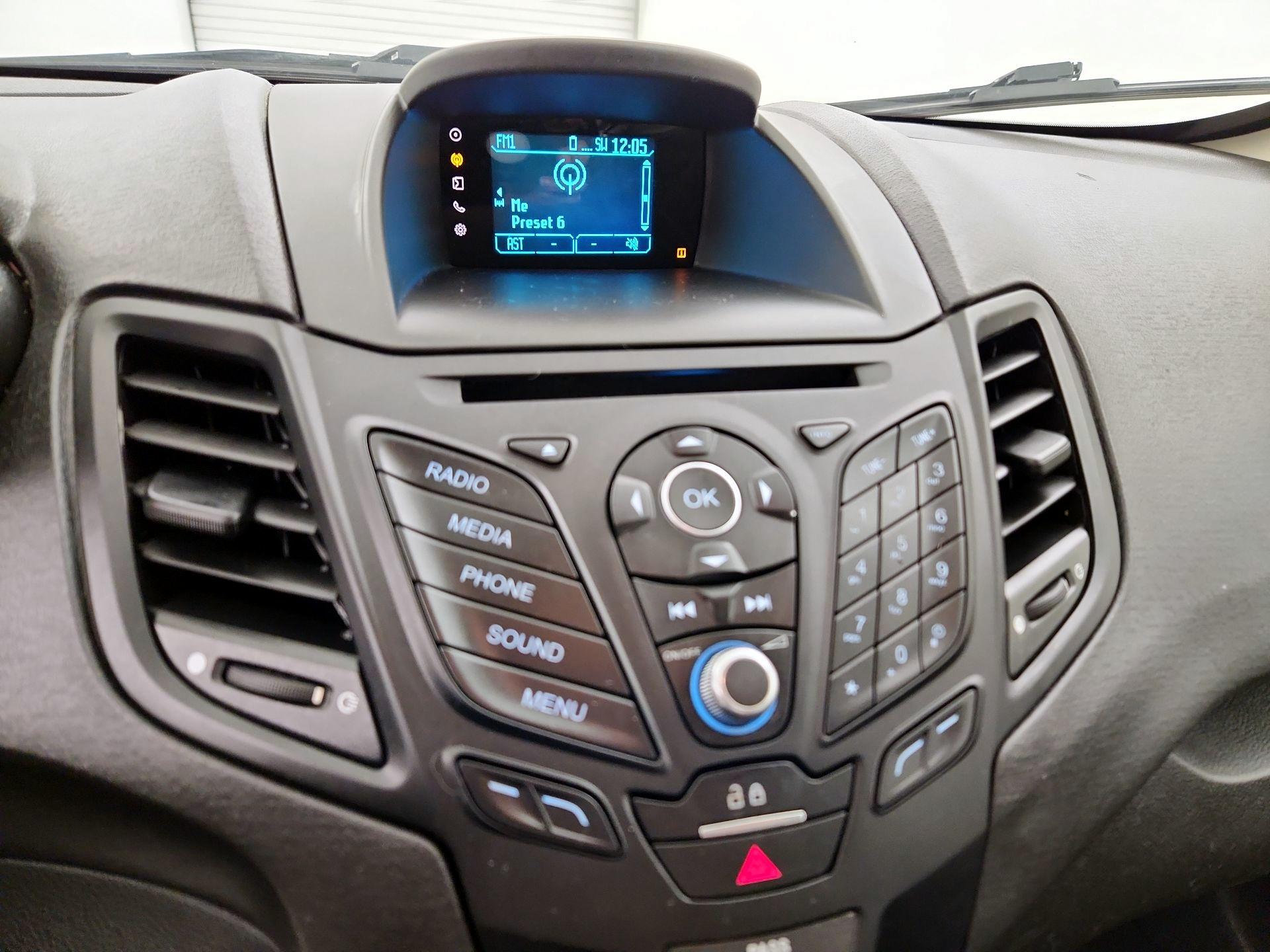 Thumbnail: 2017 Ford Fiesta - 14