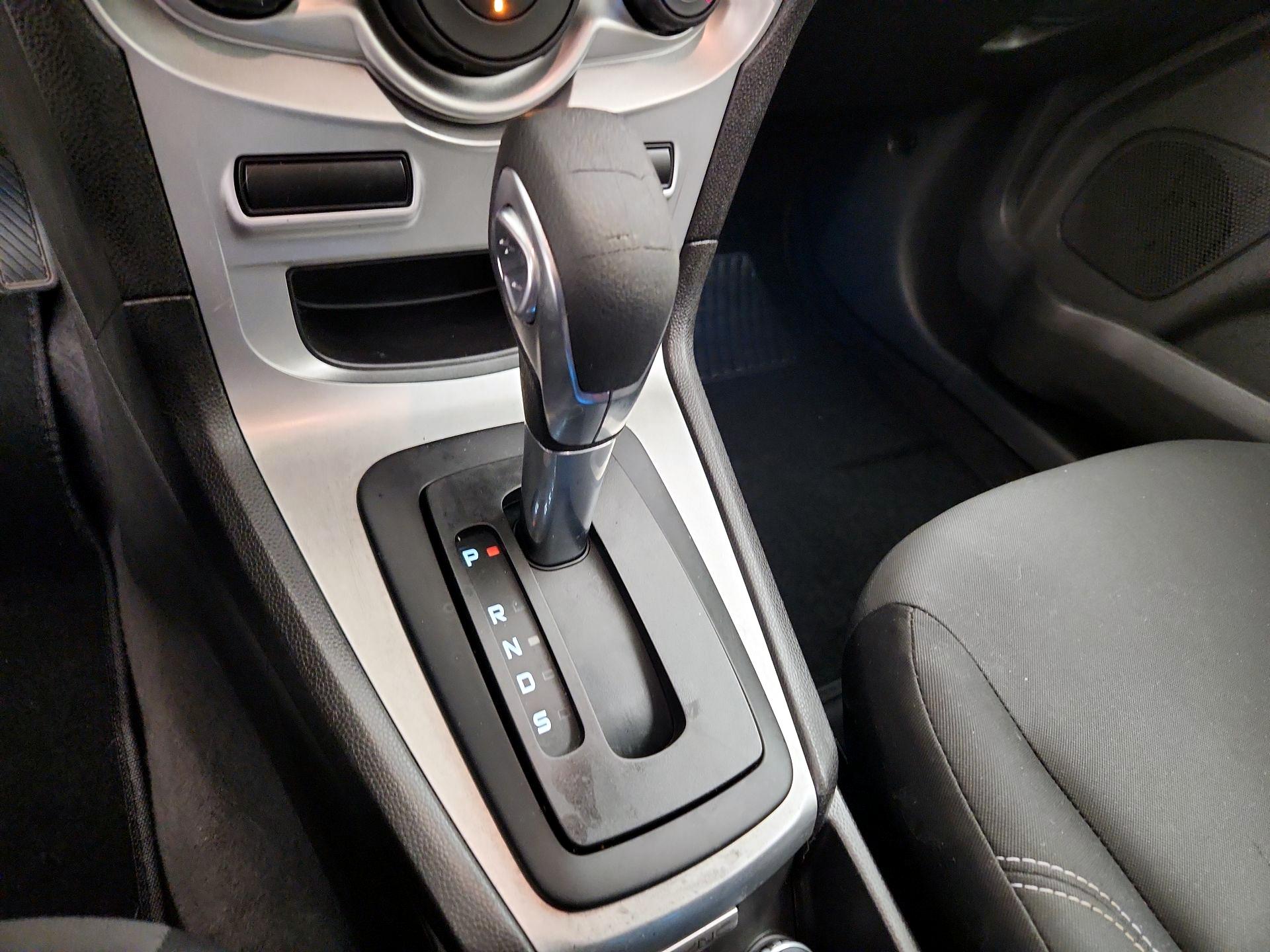 Thumbnail: 2017 Ford Fiesta - 16