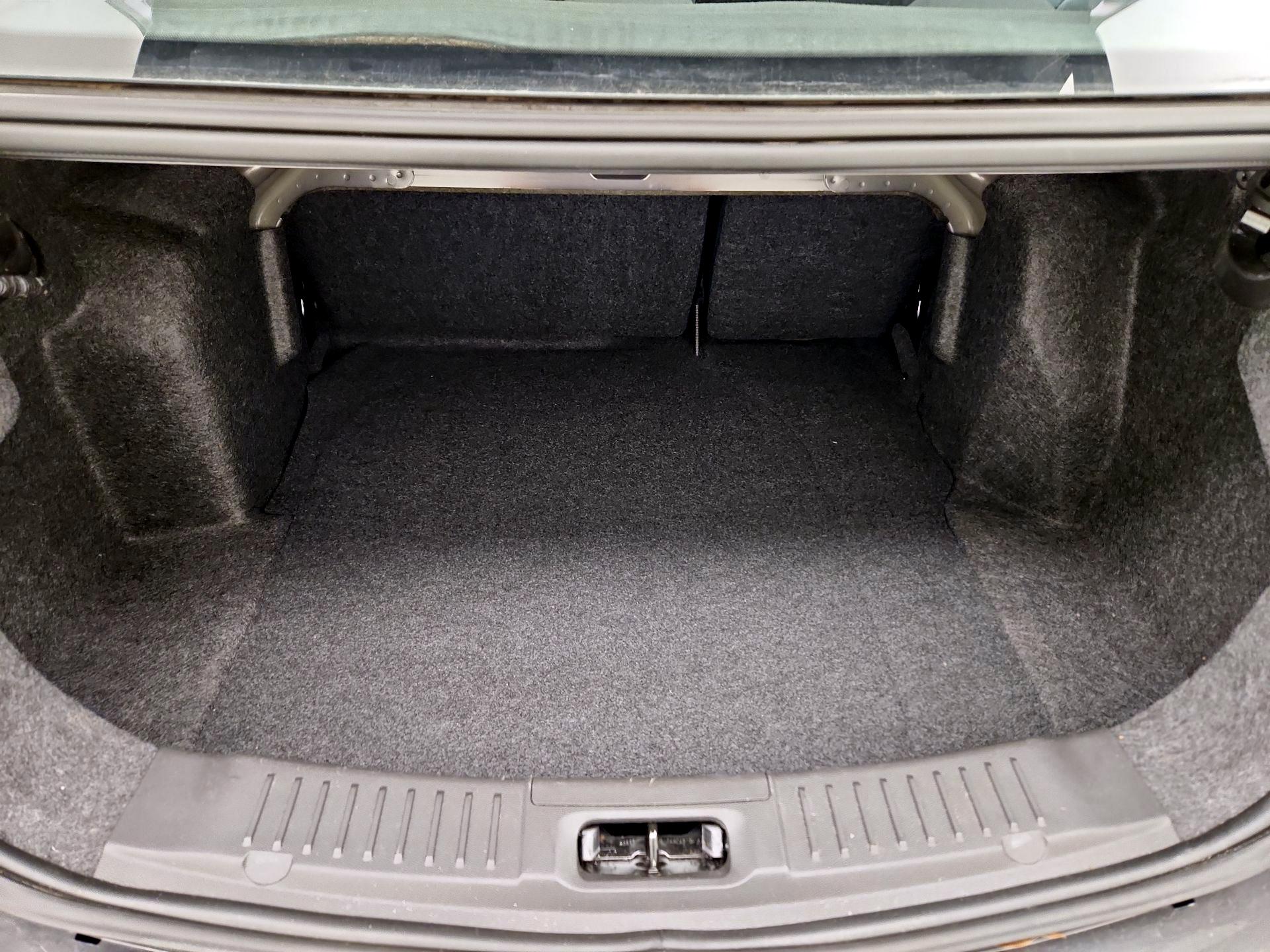 Thumbnail: 2017 Ford Fiesta - 19