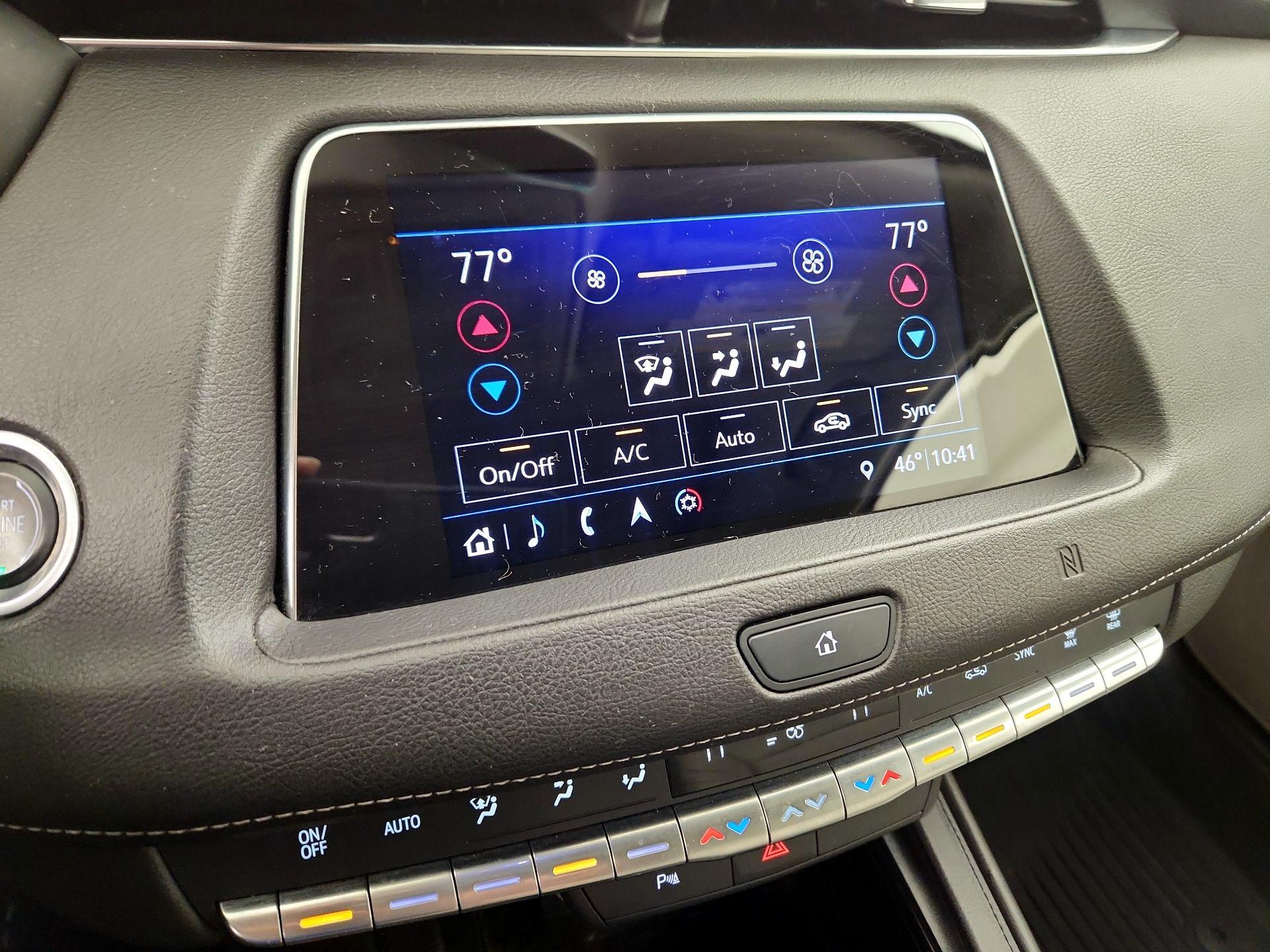 Thumbnail: 2019 Cadillac XT4 - 17