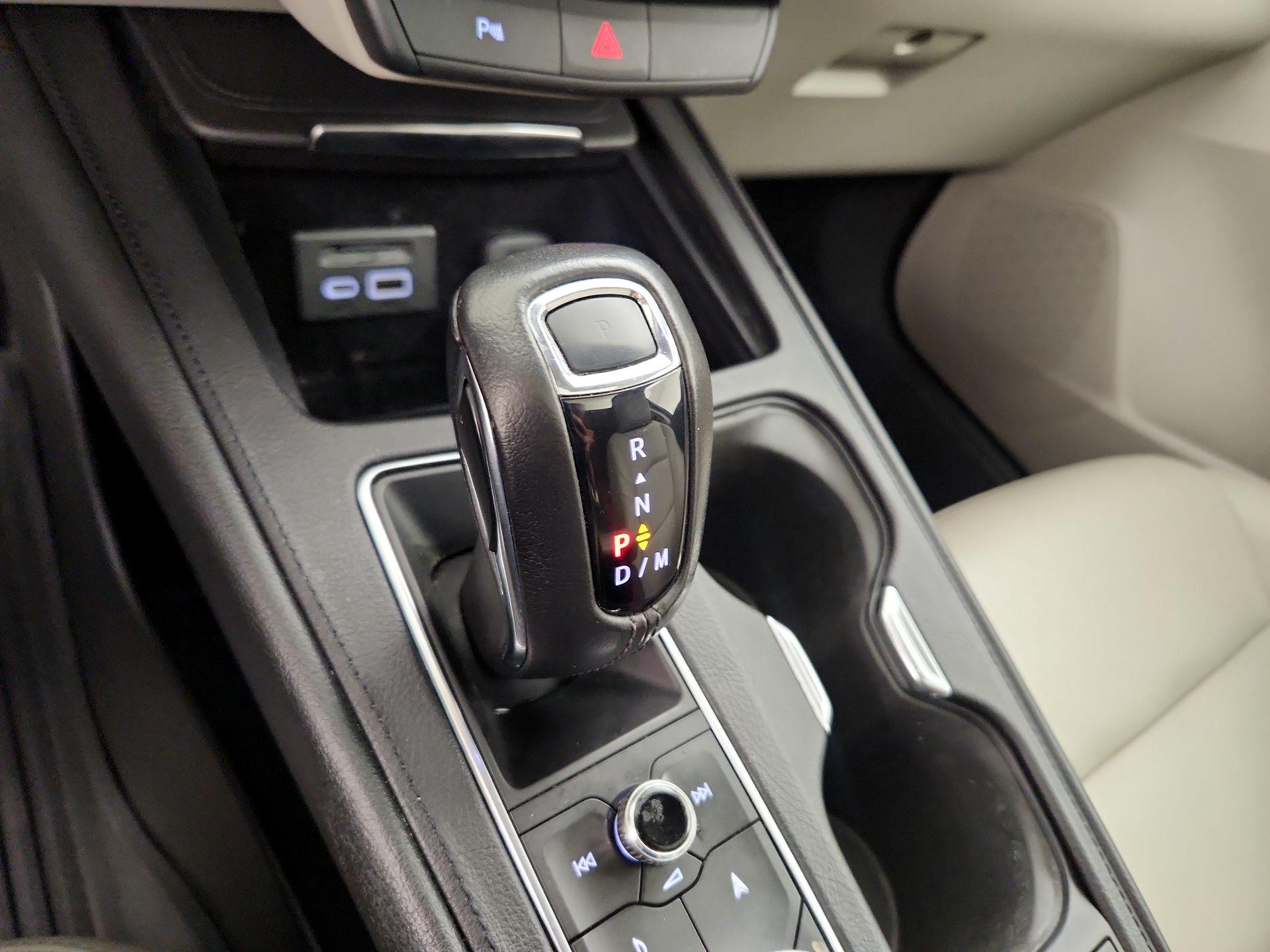 Thumbnail: 2019 Cadillac XT4 - 18