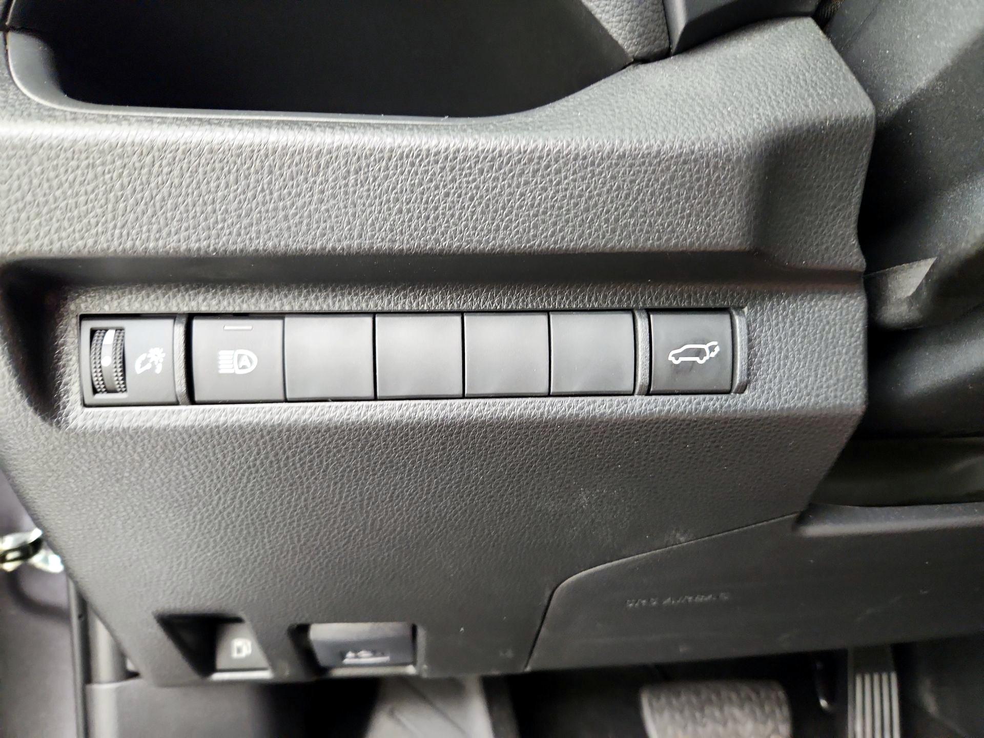 Thumbnail: 2025 Toyota RAV4 - 13