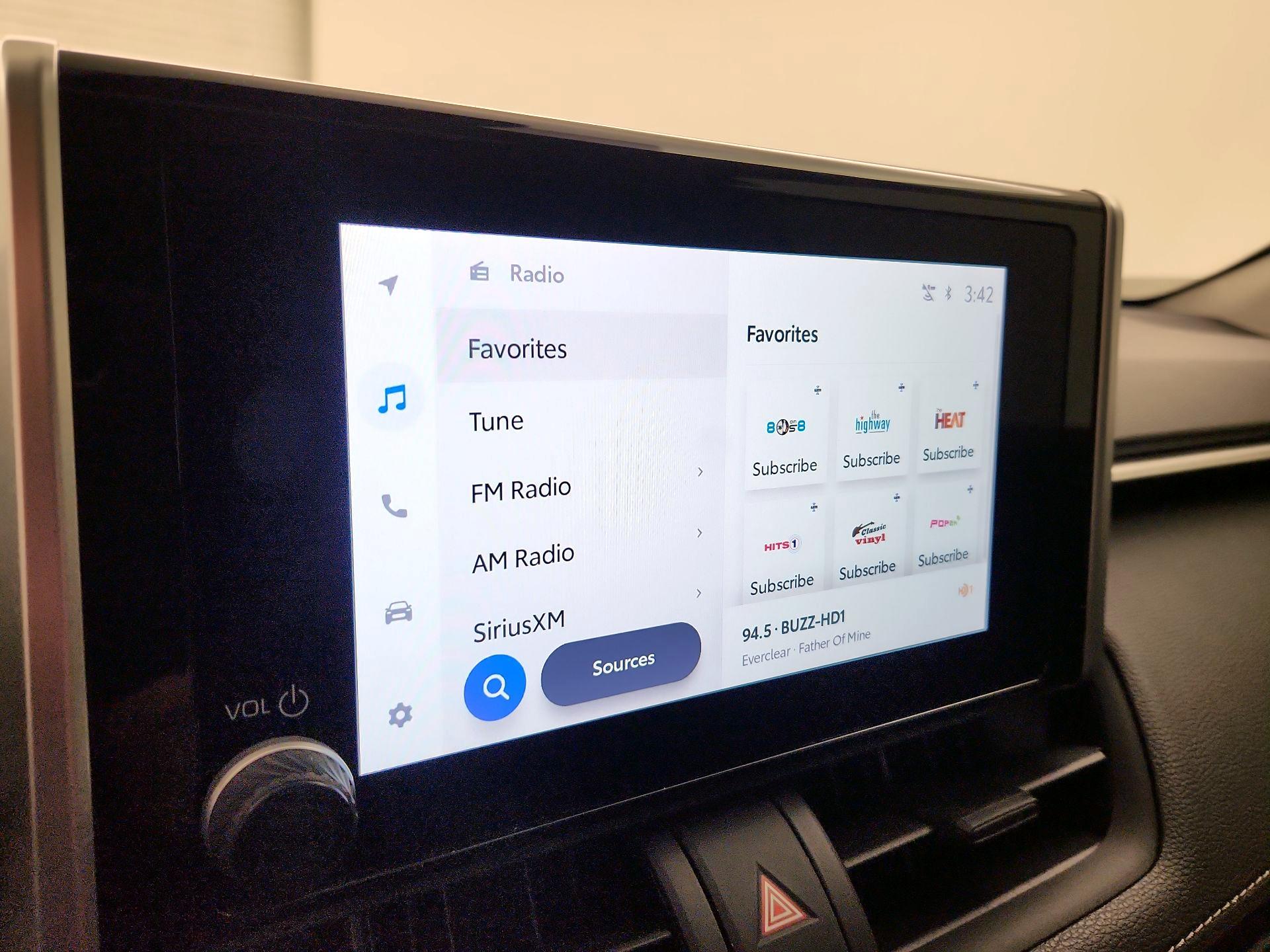 Thumbnail: 2025 Toyota RAV4 - 15