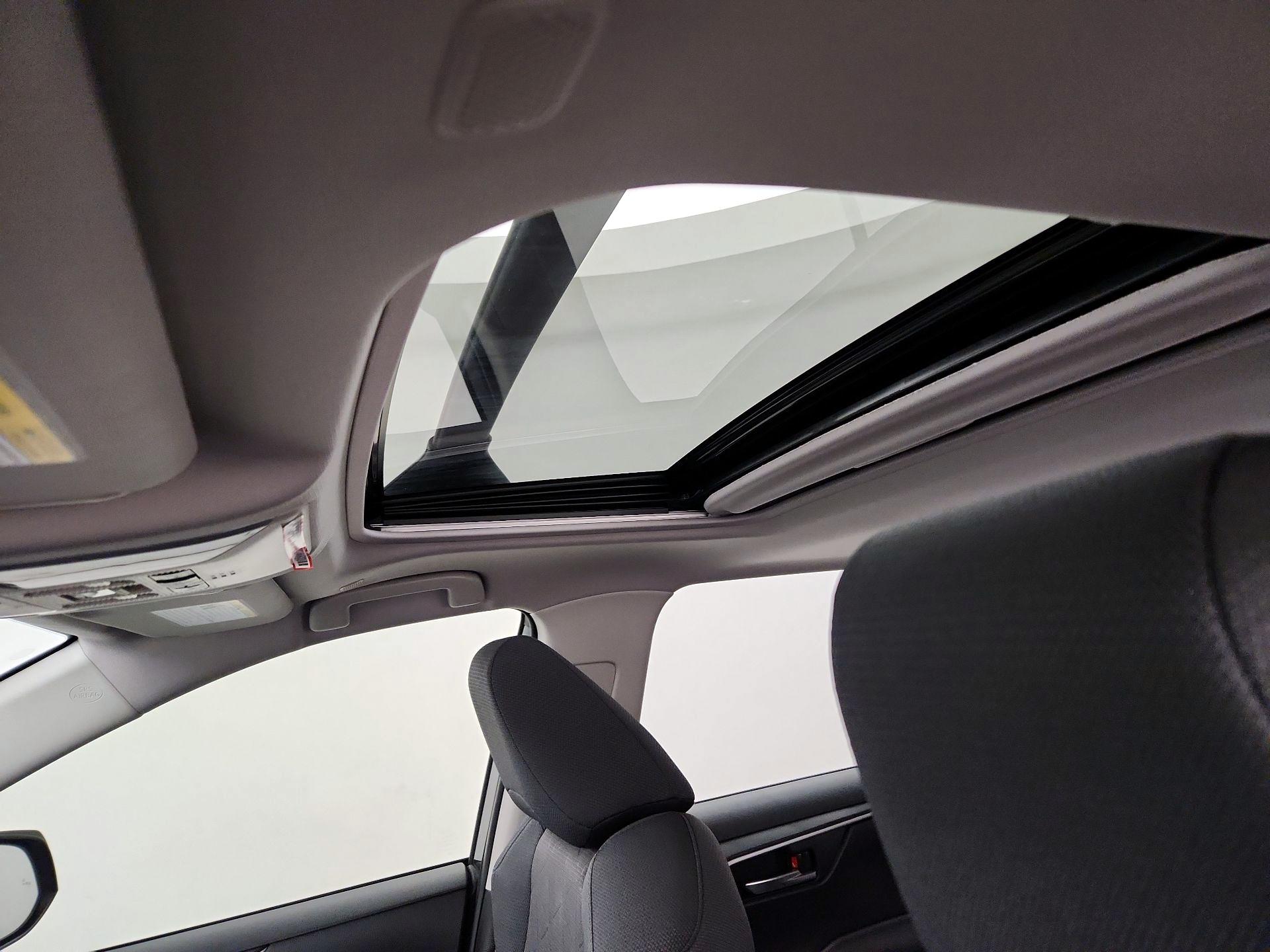 Thumbnail: 2025 Toyota RAV4 - 19